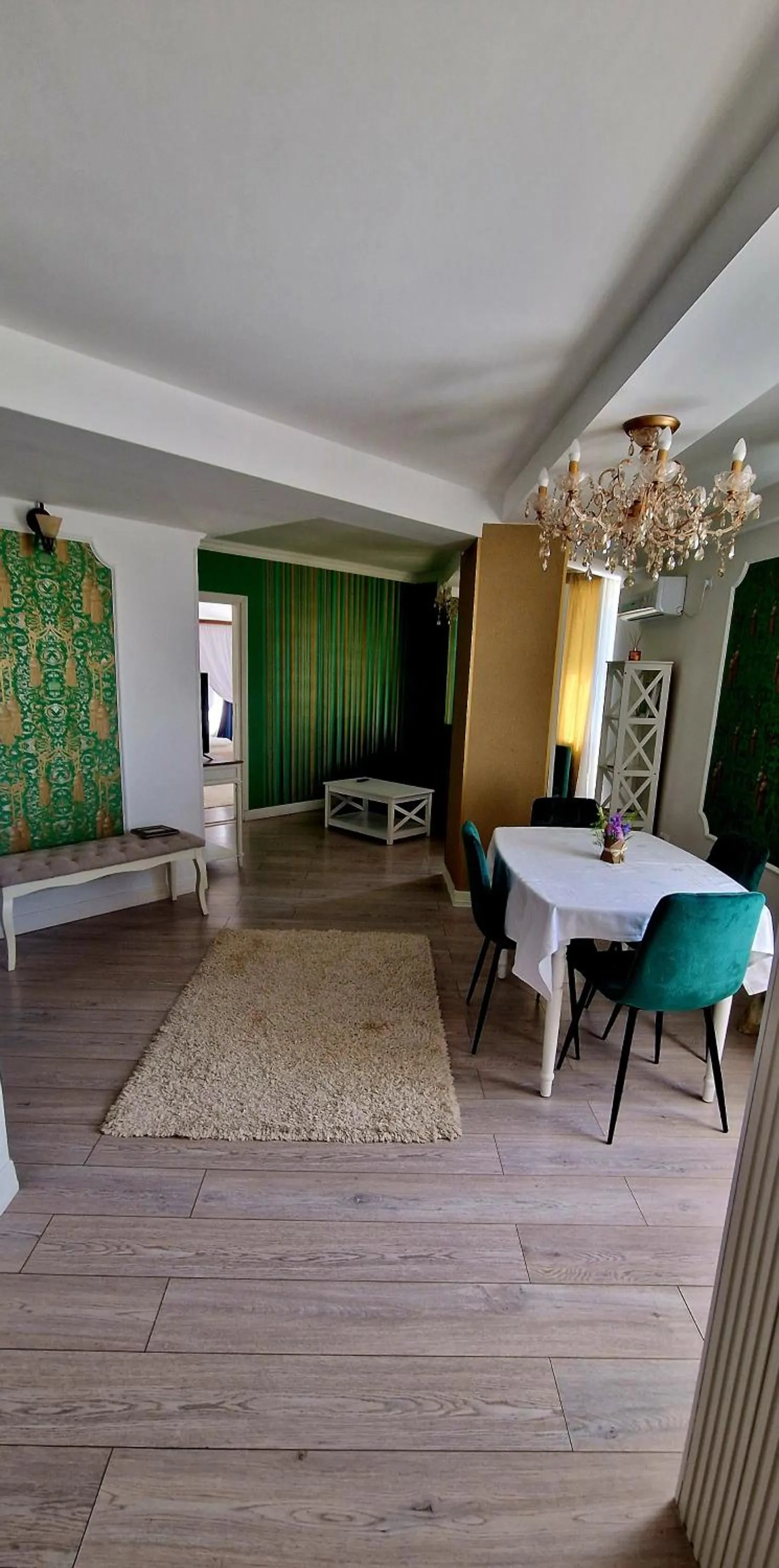 Dining area in Hotel Jolie Apartments