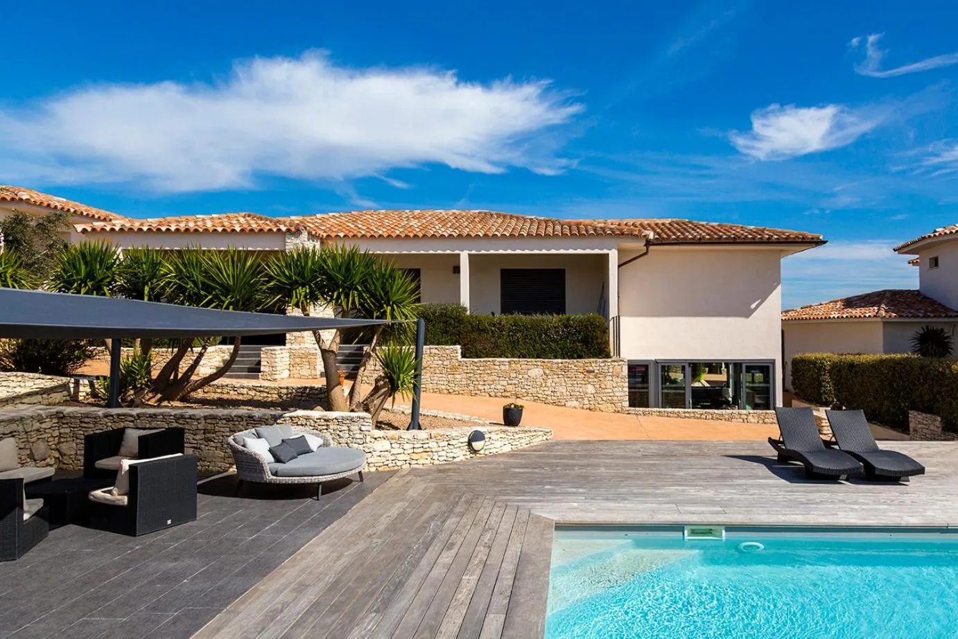 Pool view in l'Albitru