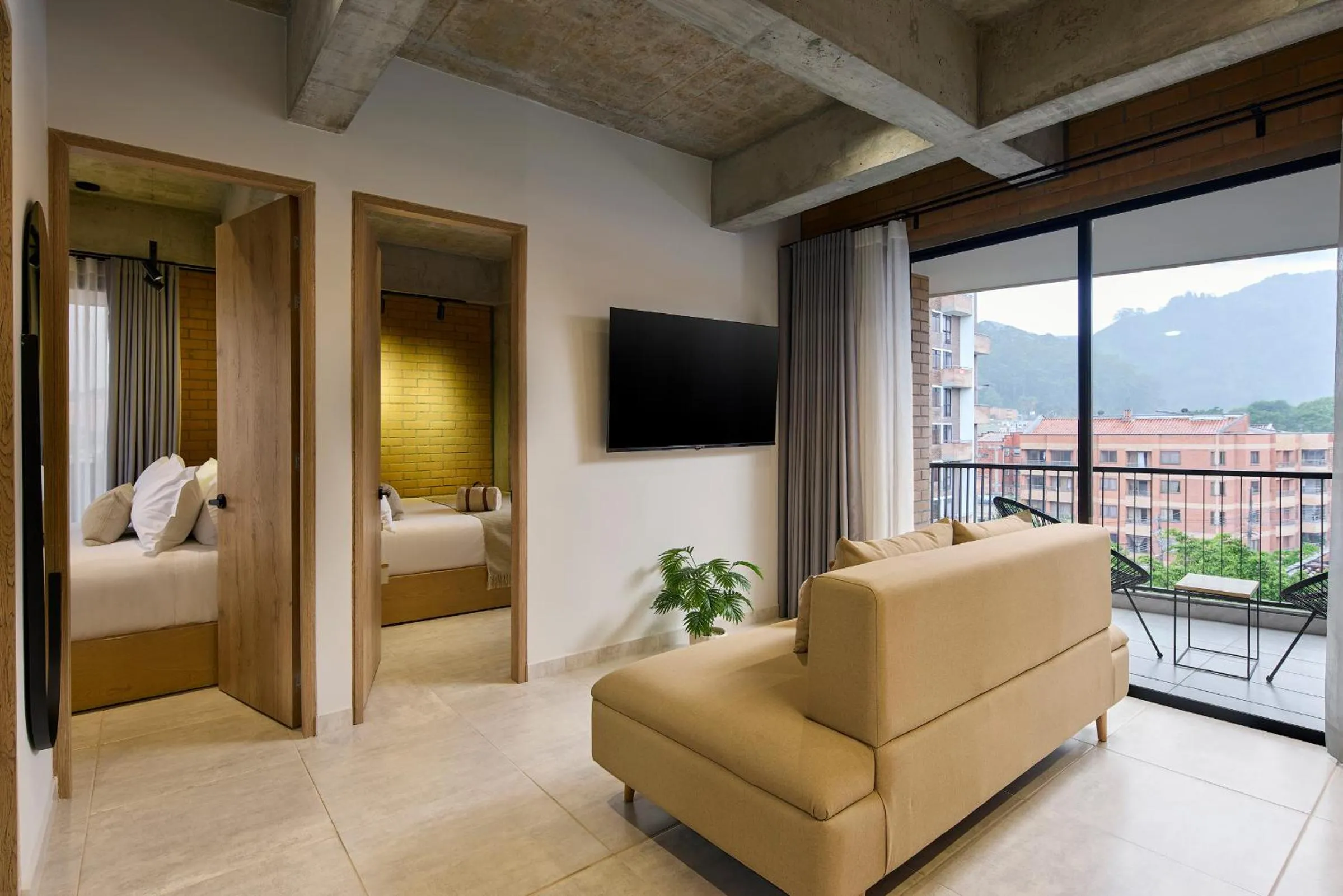 Communal lounge/ TV room in 30 Living Suites