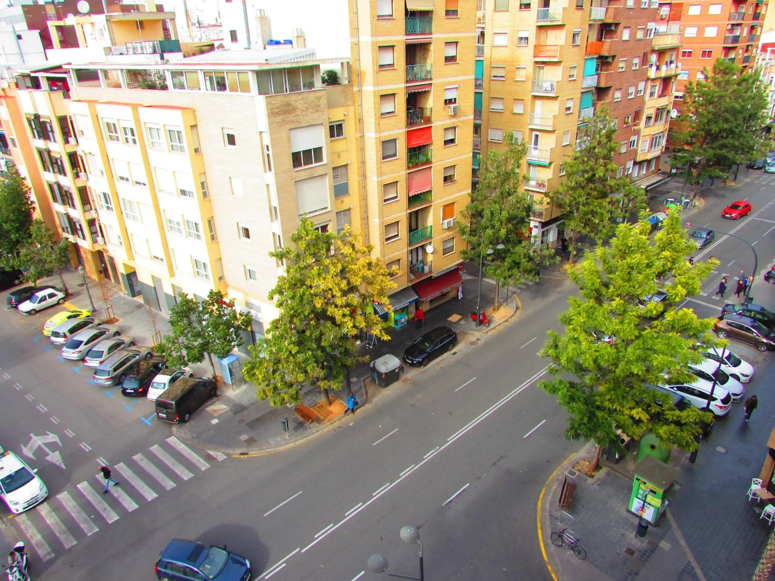 Property building in Habitaciones Barra89