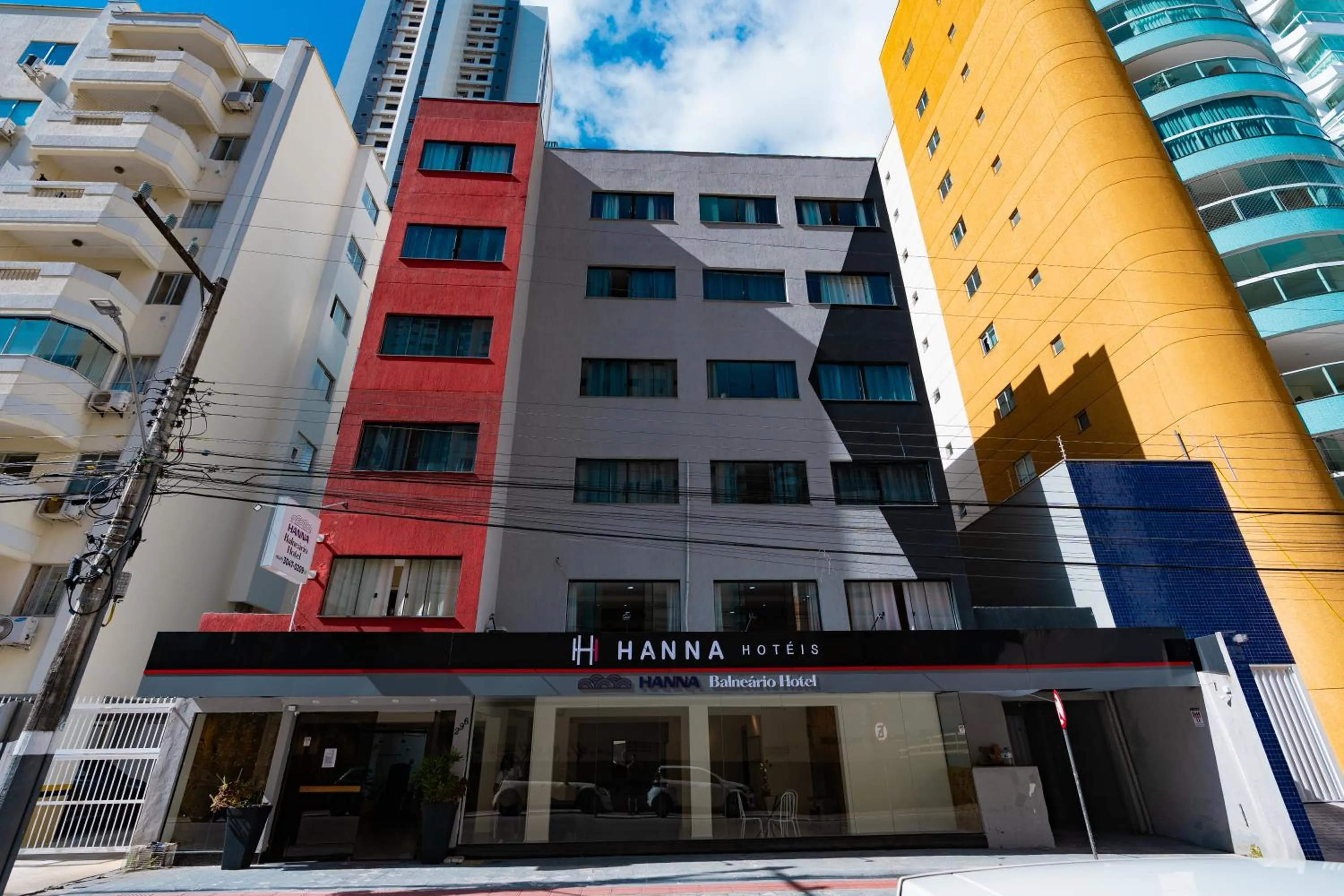 Property building in HANNA Balneário Hotel