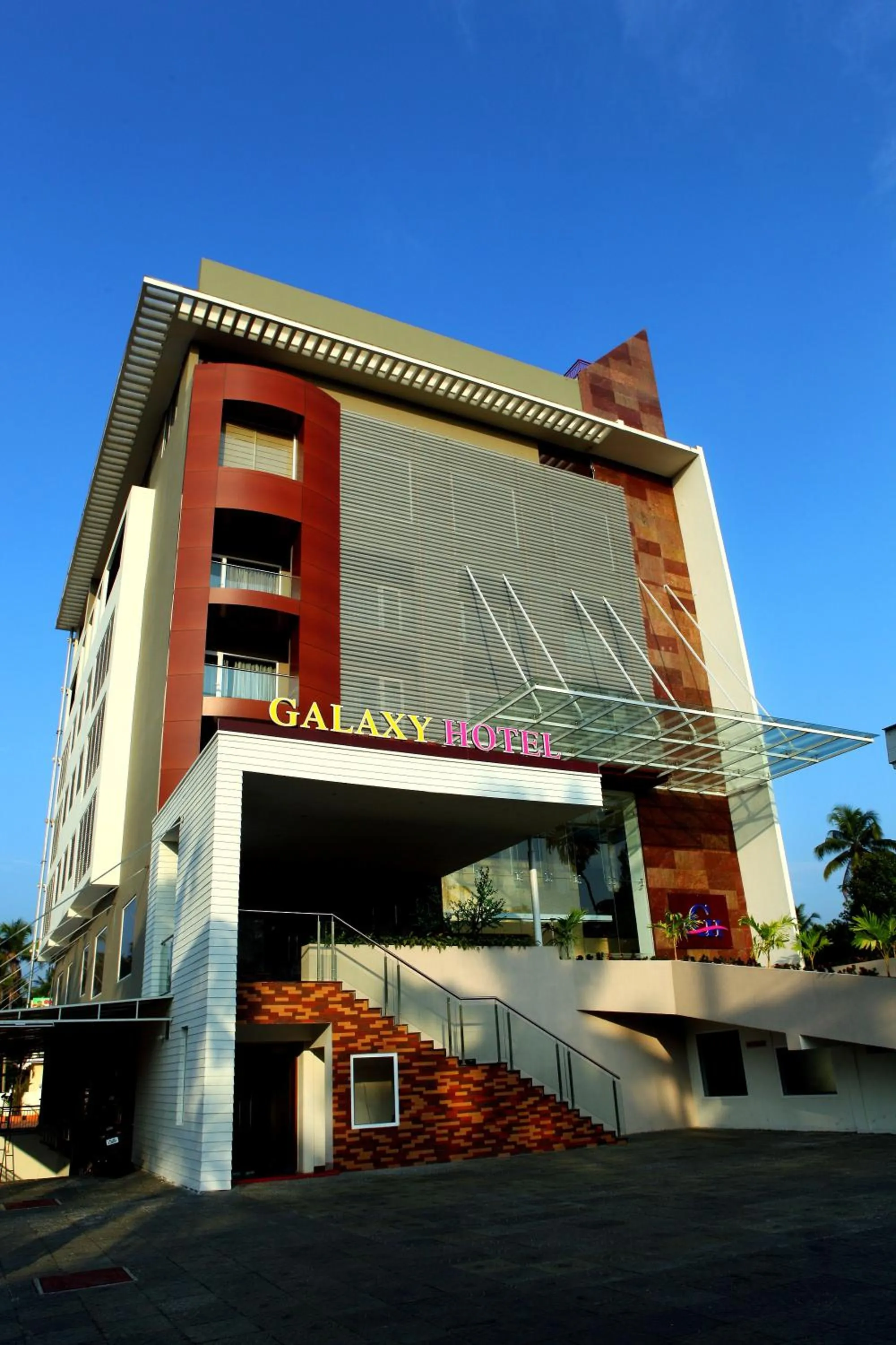 Facade/entrance in Paravoor Galaxy Hotel