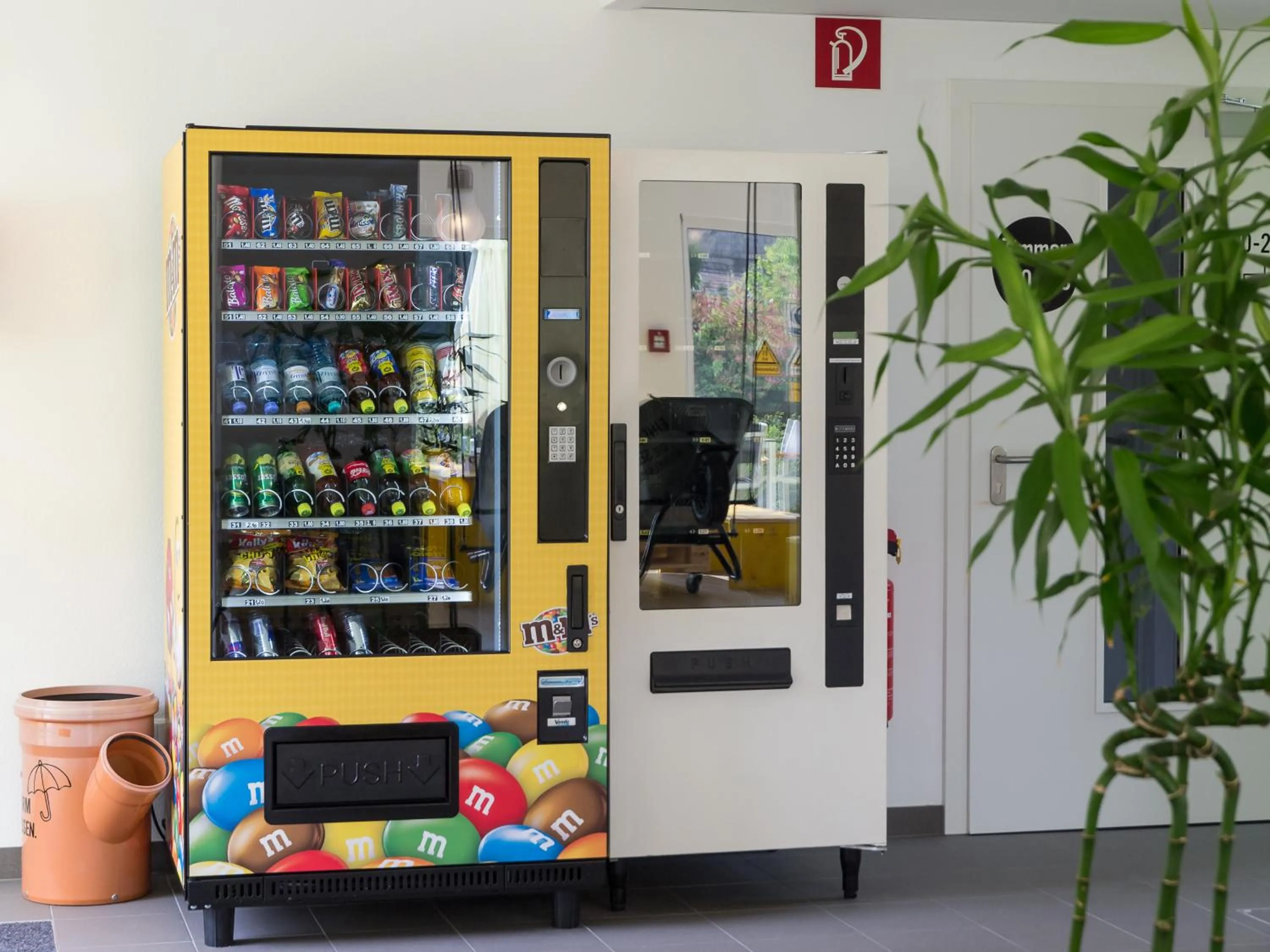 Decorative detail in Smart Motel