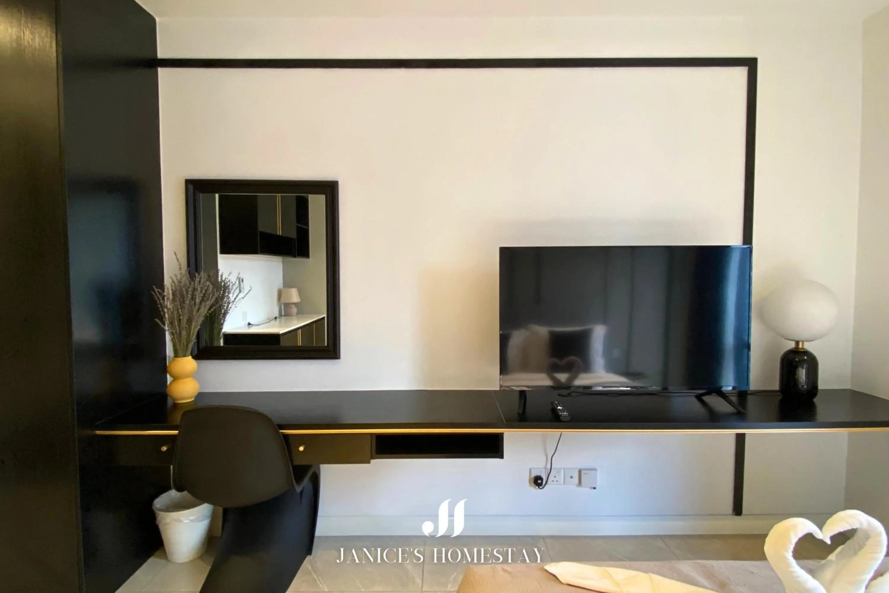 TV and multimedia in Axon Residences Bukit Bintang by Janice's Homestay