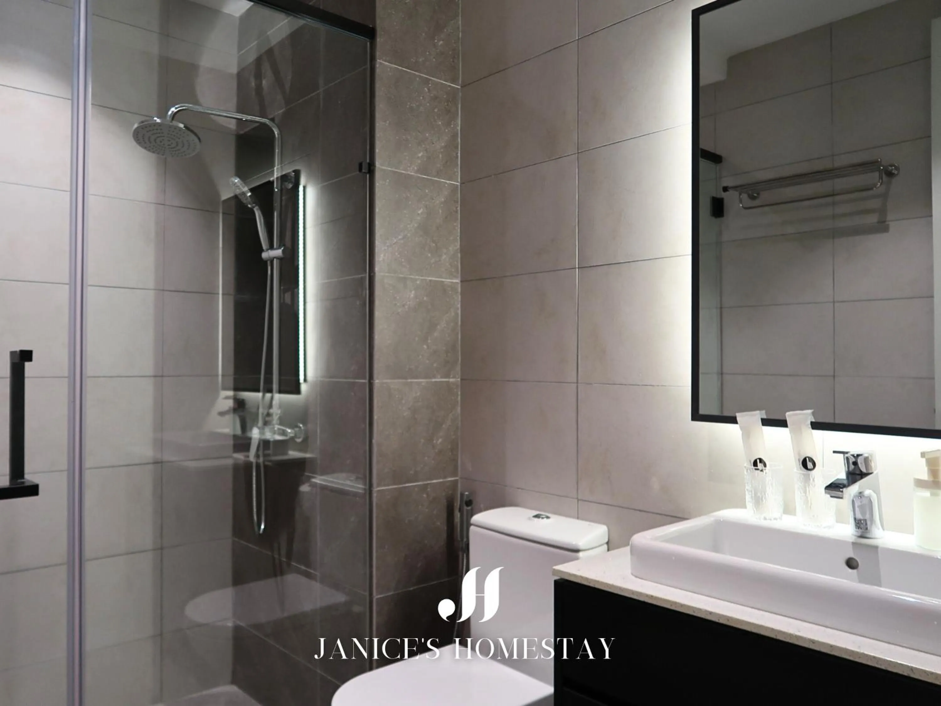 Shower in Axon Residences Bukit Bintang by Janice's Homestay