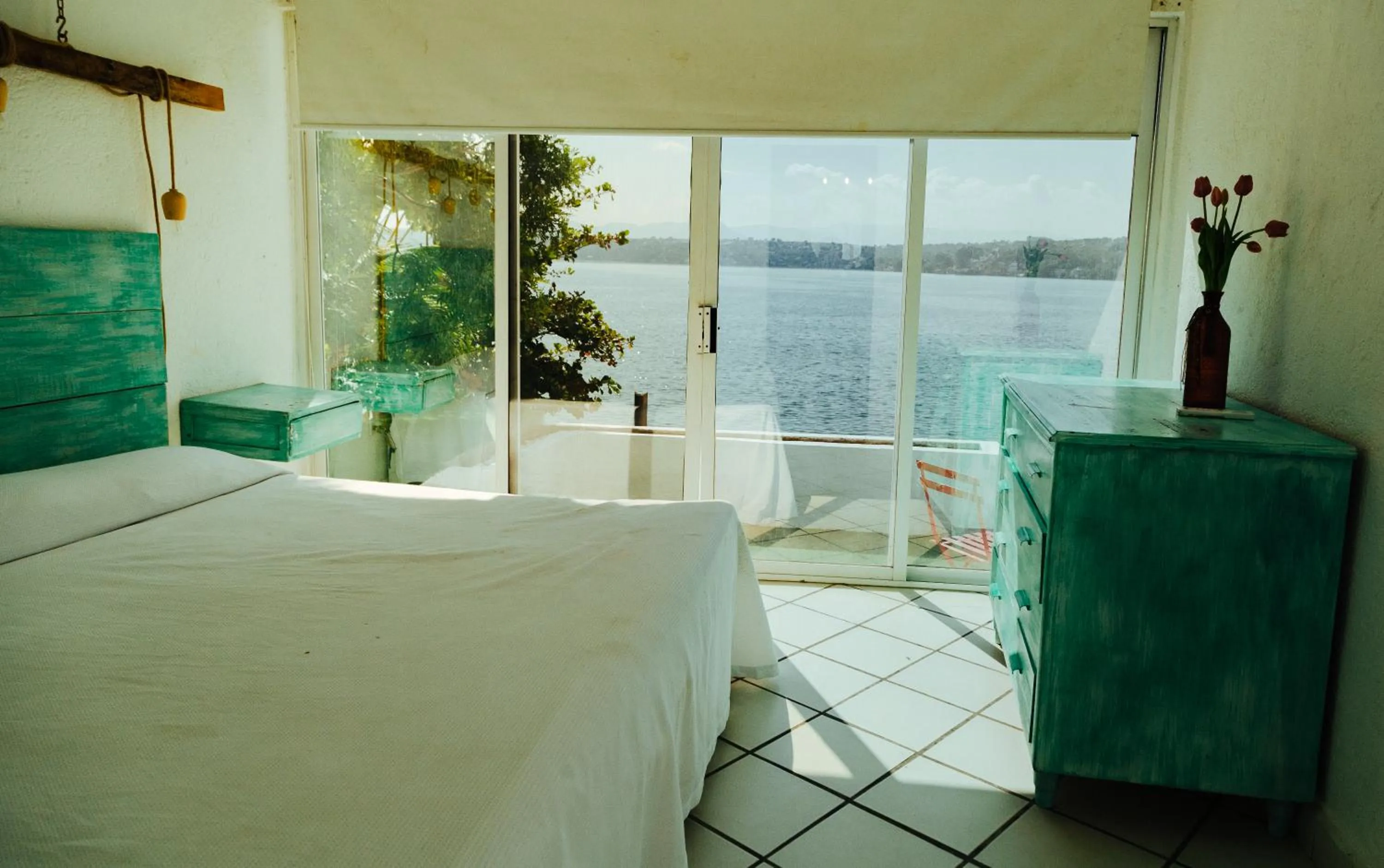 Photo of the whole room, Bed in Bendito Teques