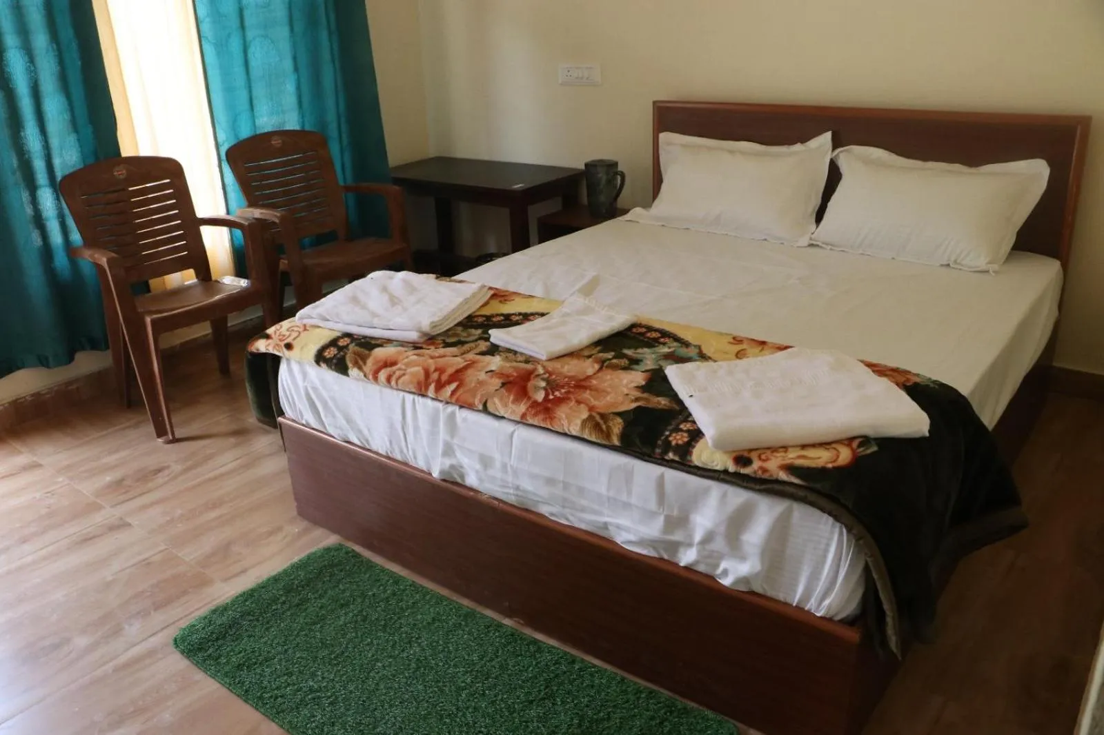 Bed in Kalika Hill Resort