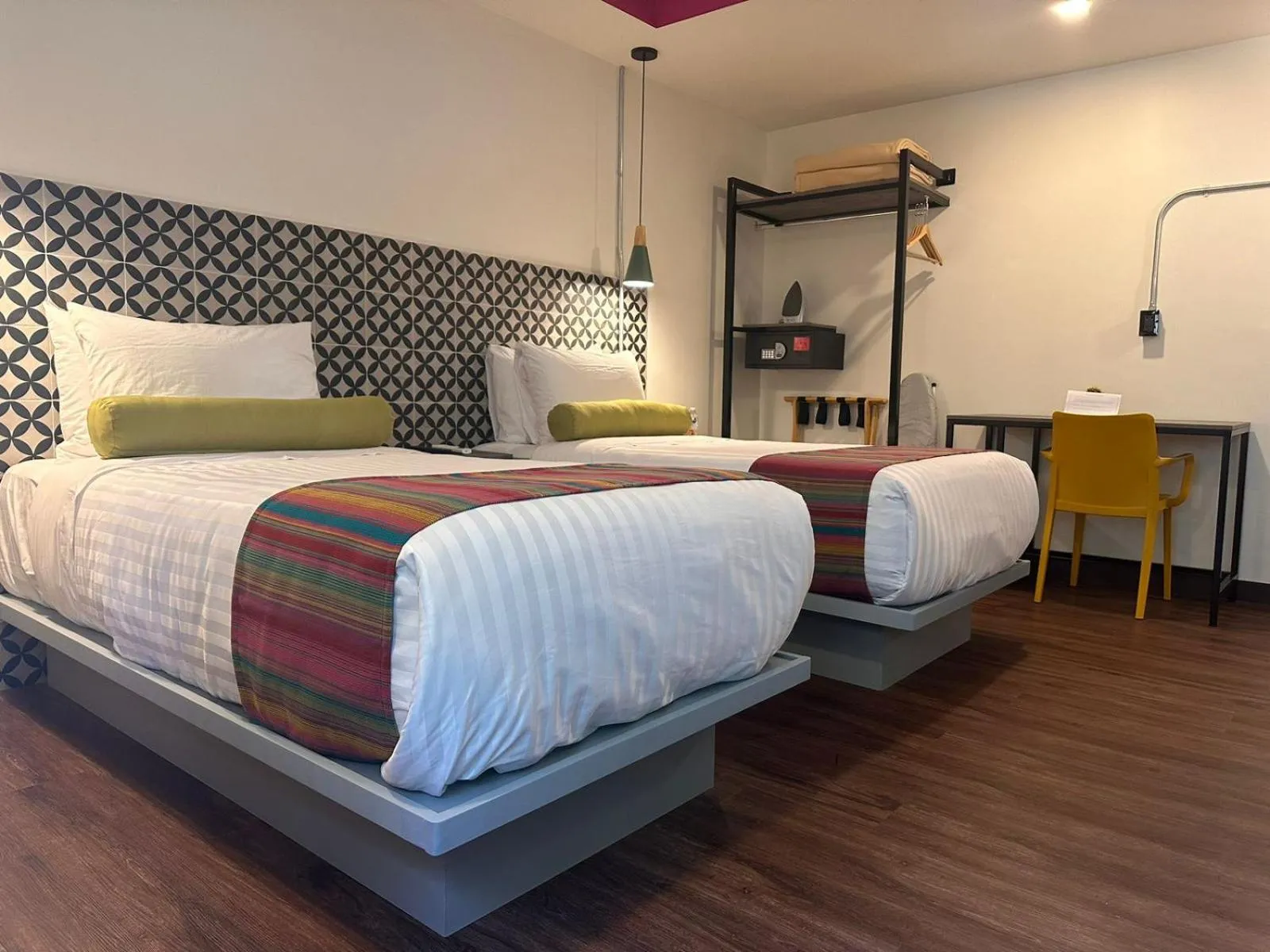 Standard Twin Room in Hotel Estancias VIVE MX Cuauhtemoc, Trademark by Wyndham