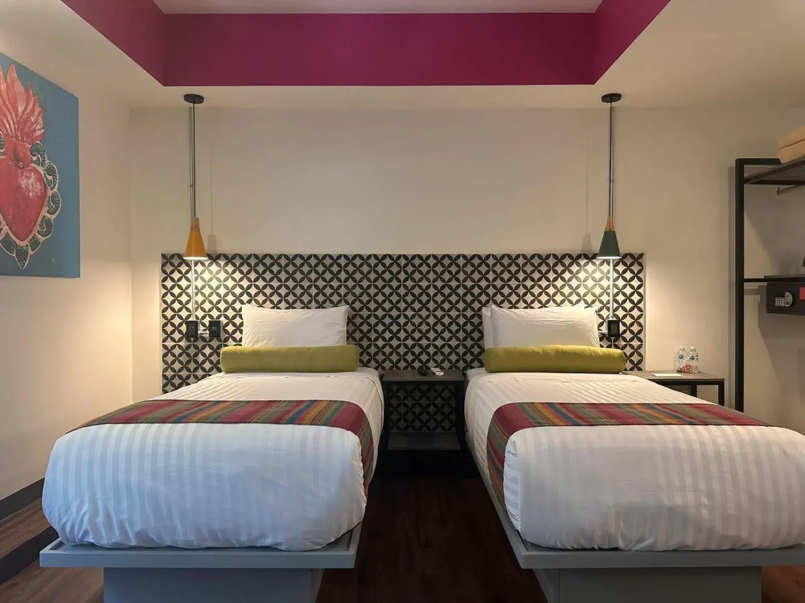 Standard Twin Room in Hotel Estancias VIVE MX Cuauhtemoc, Trademark by Wyndham Standard Twin Room in Hotel Estancias VIVE MX Cuauhtemoc, Trademark by Wyndham