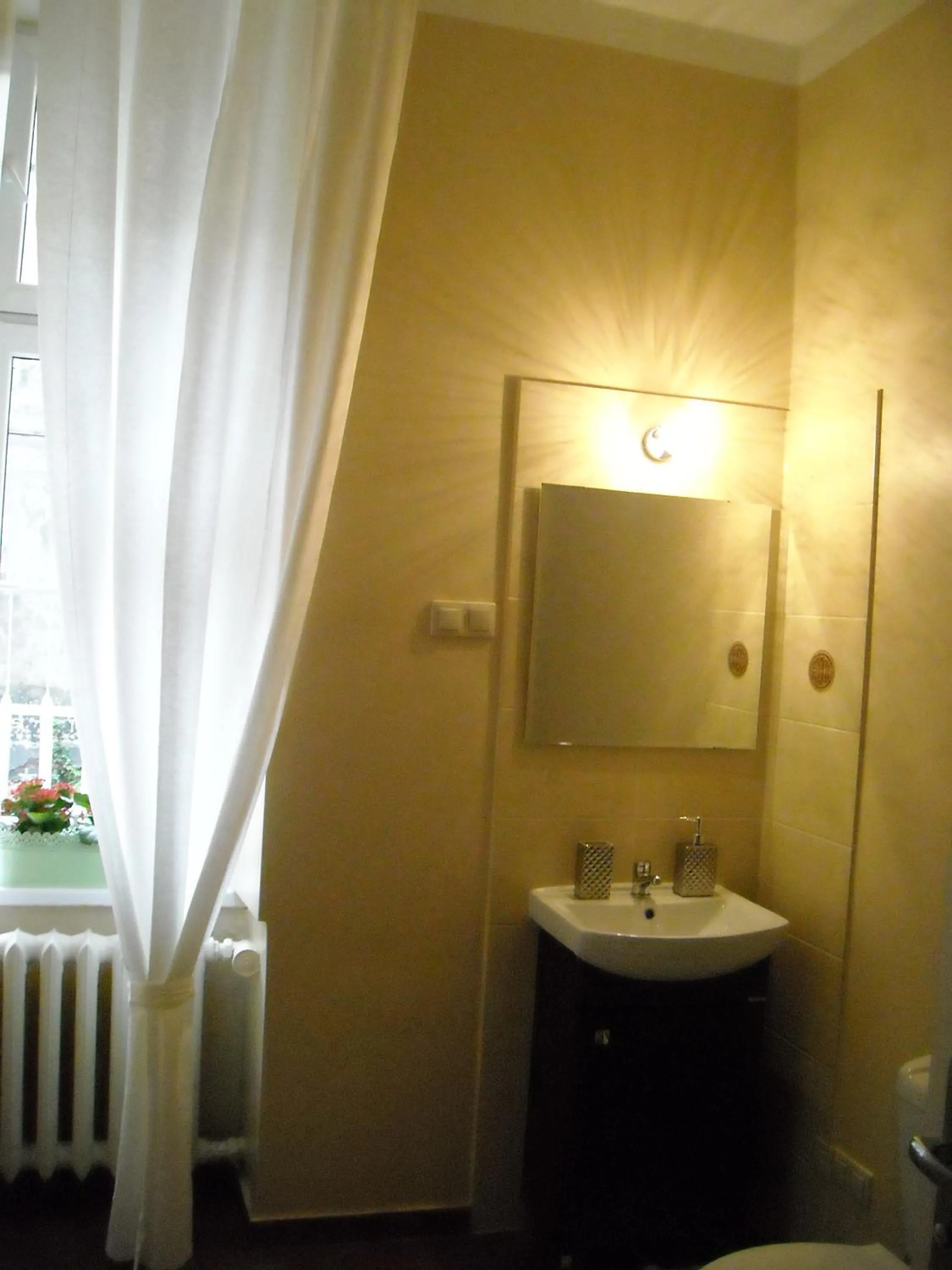 Double or Twin Room with Shared Bathroom in Words & Swords