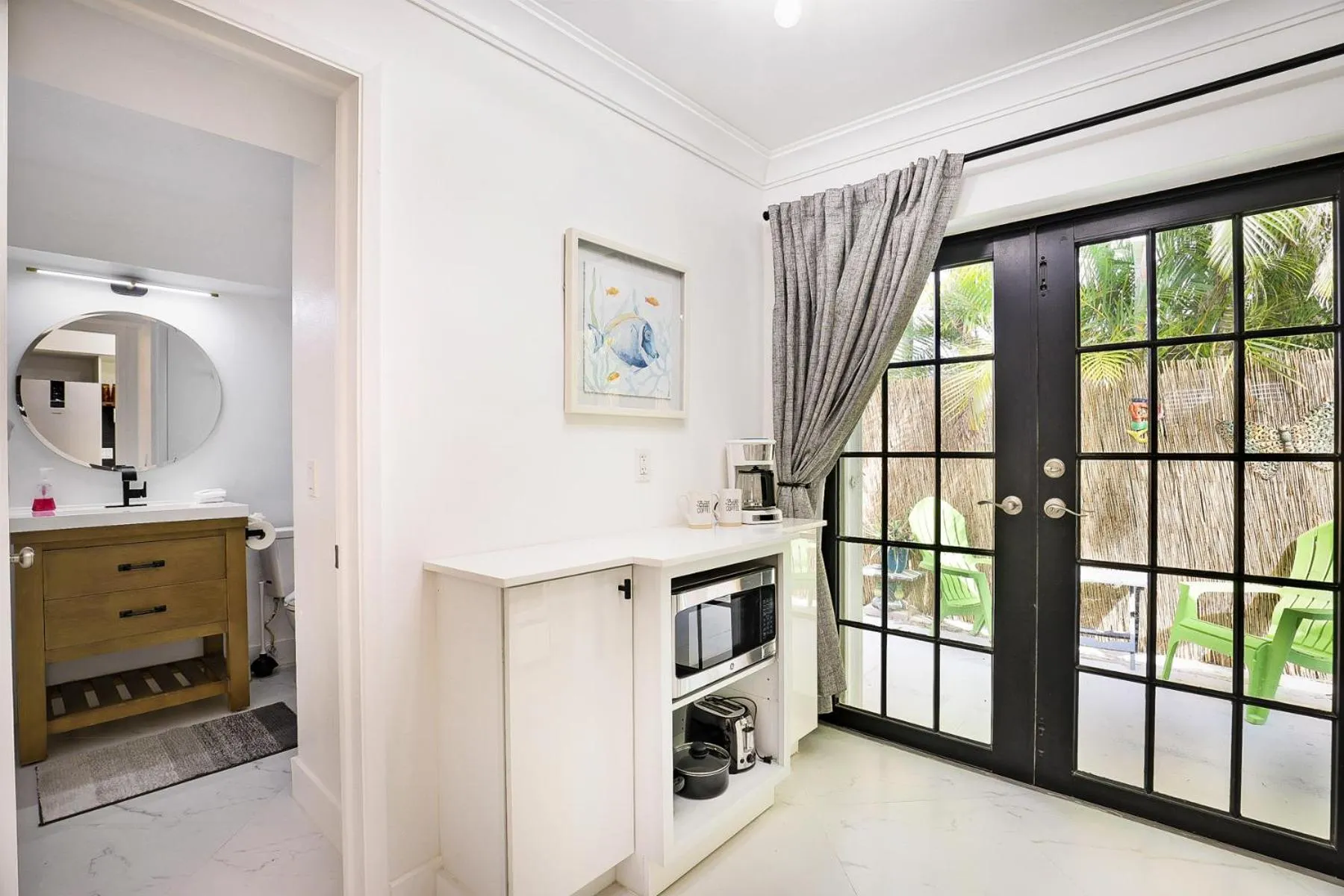 Kitchen or kitchenette in La Mer Suites