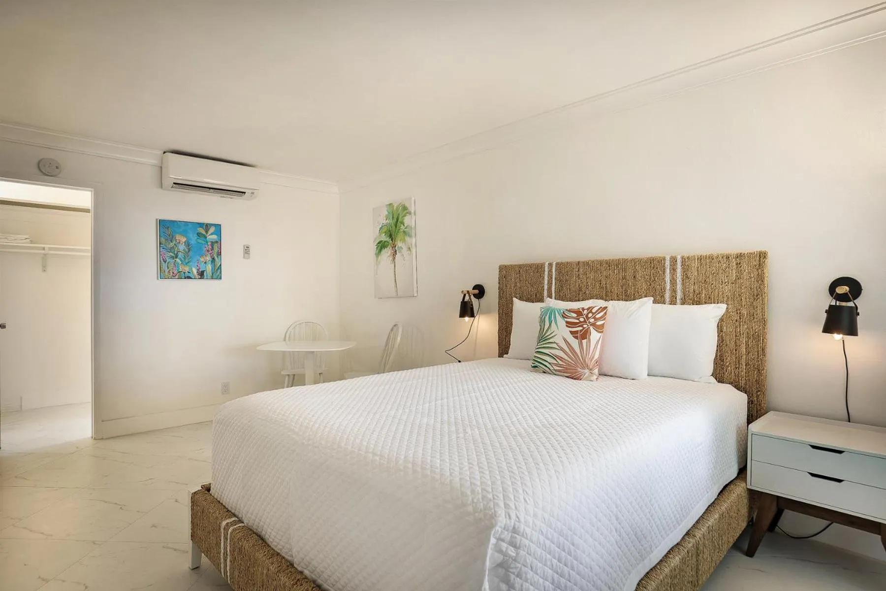 Bed in La Mer Suites