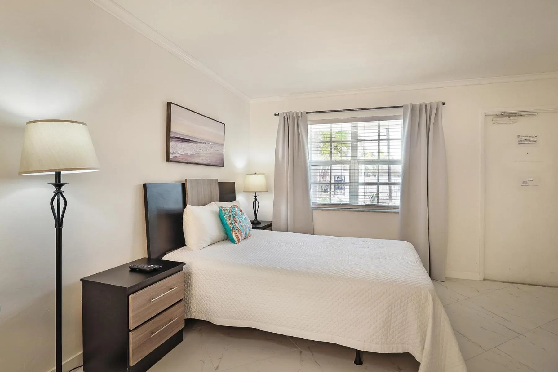 Bedroom, Bed in La Mer Suites