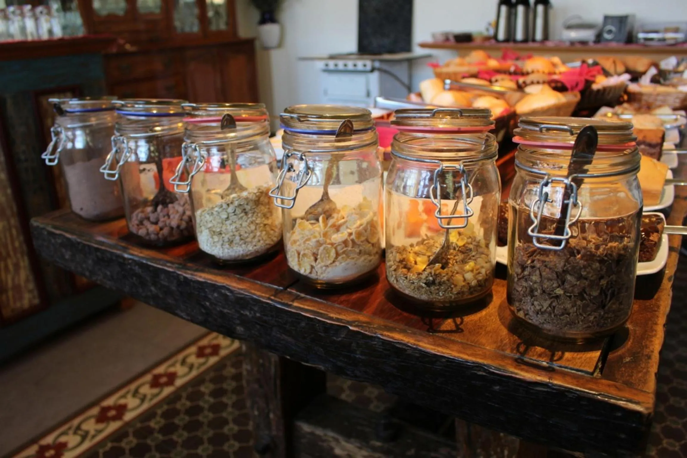 Continental breakfast in Pousada Chão de Minas