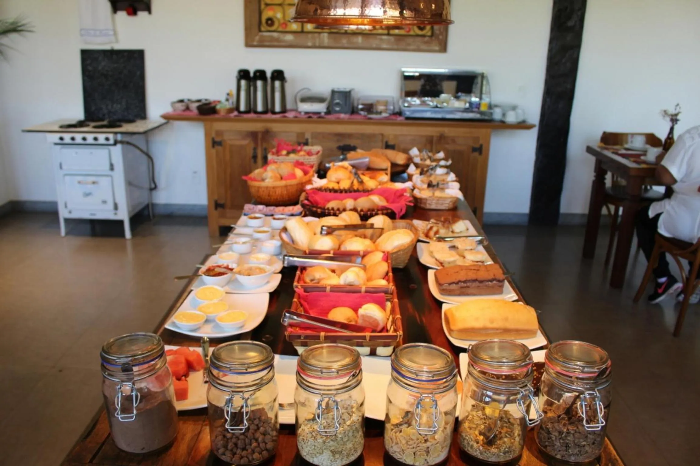 Continental breakfast in Pousada Chão de Minas