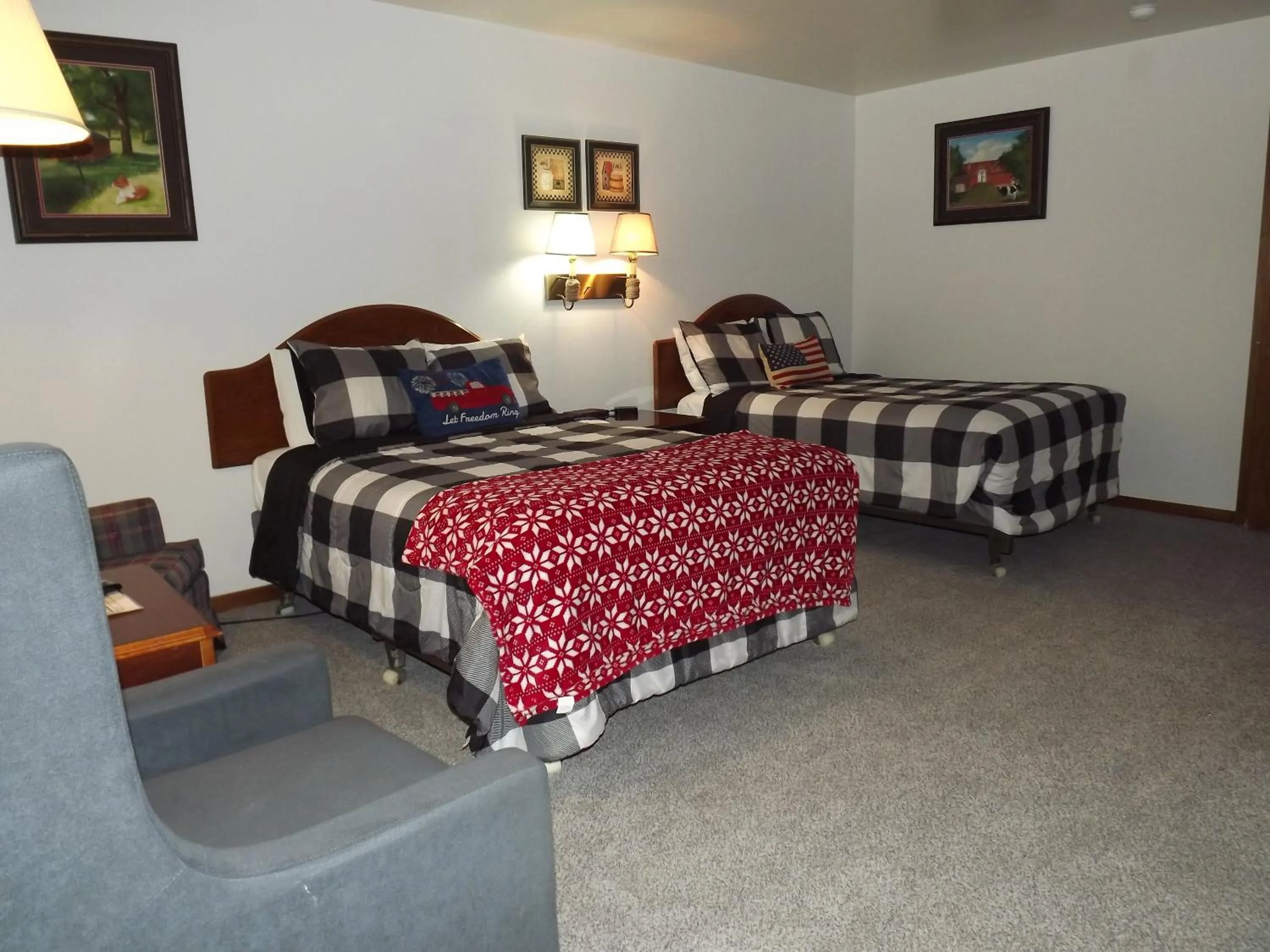 View (from property/room), Bed in Crest Country Inn