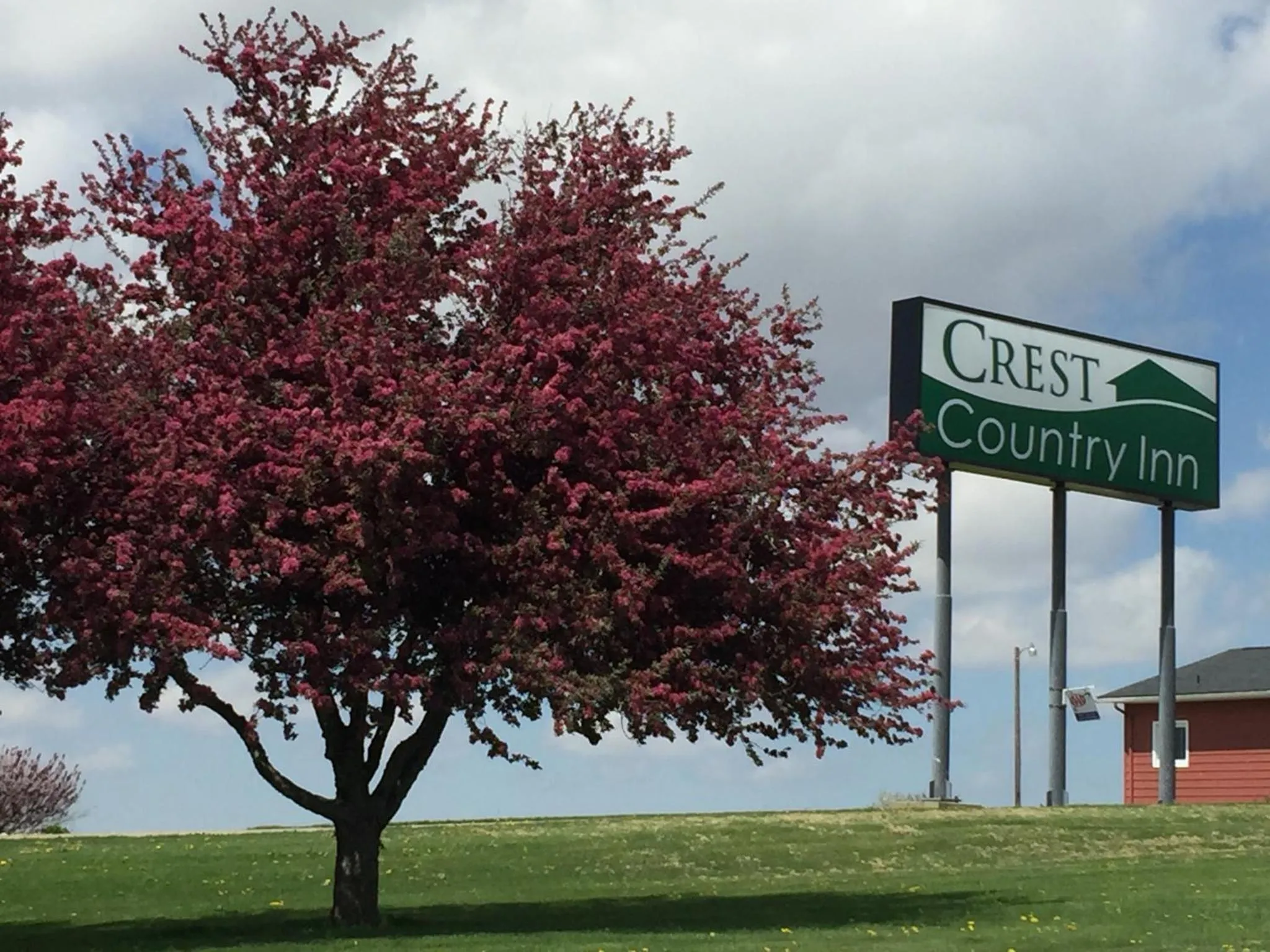 Property logo or sign in Crest Country Inn