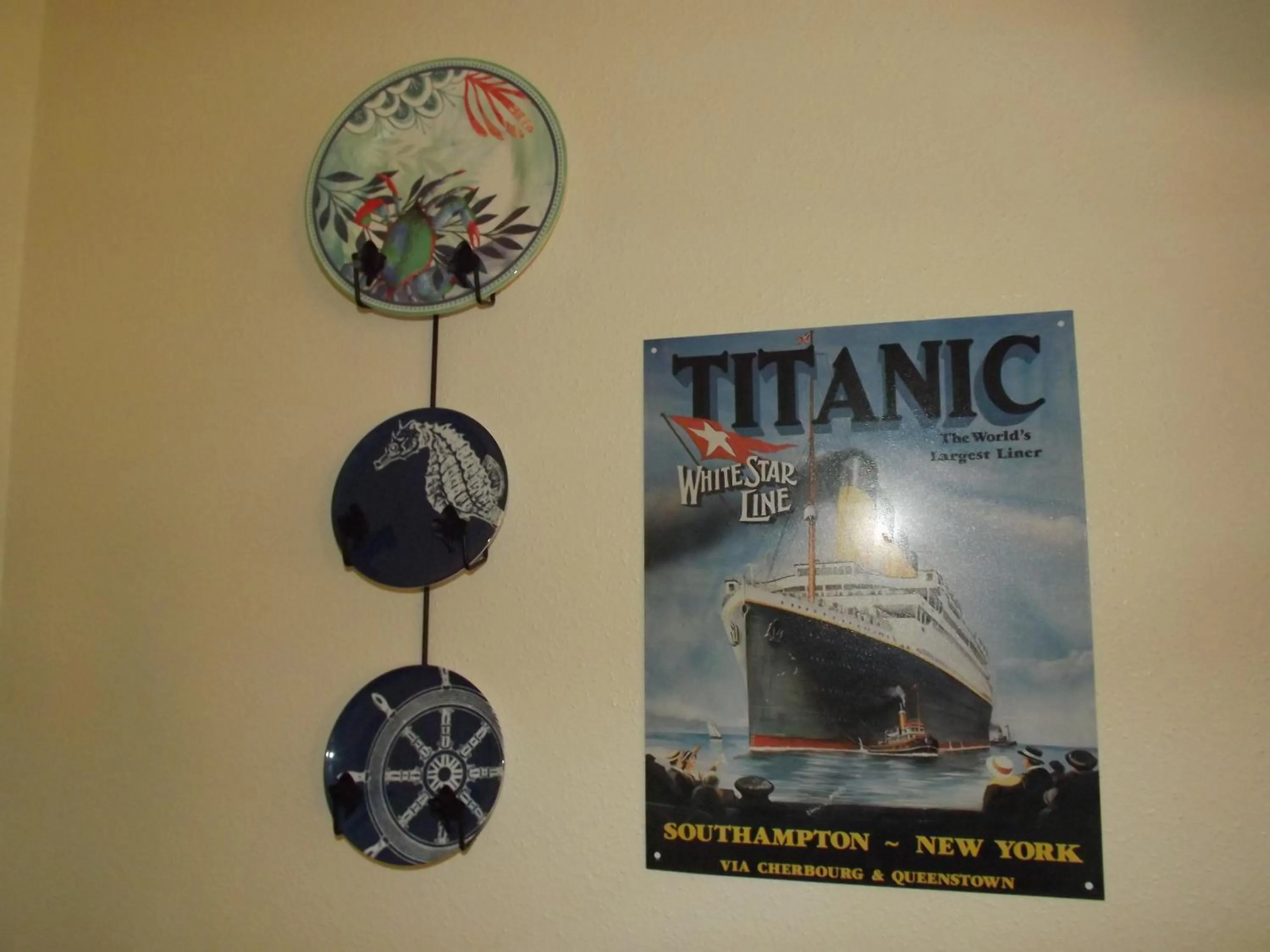 Decorative detail in Crest Country Inn