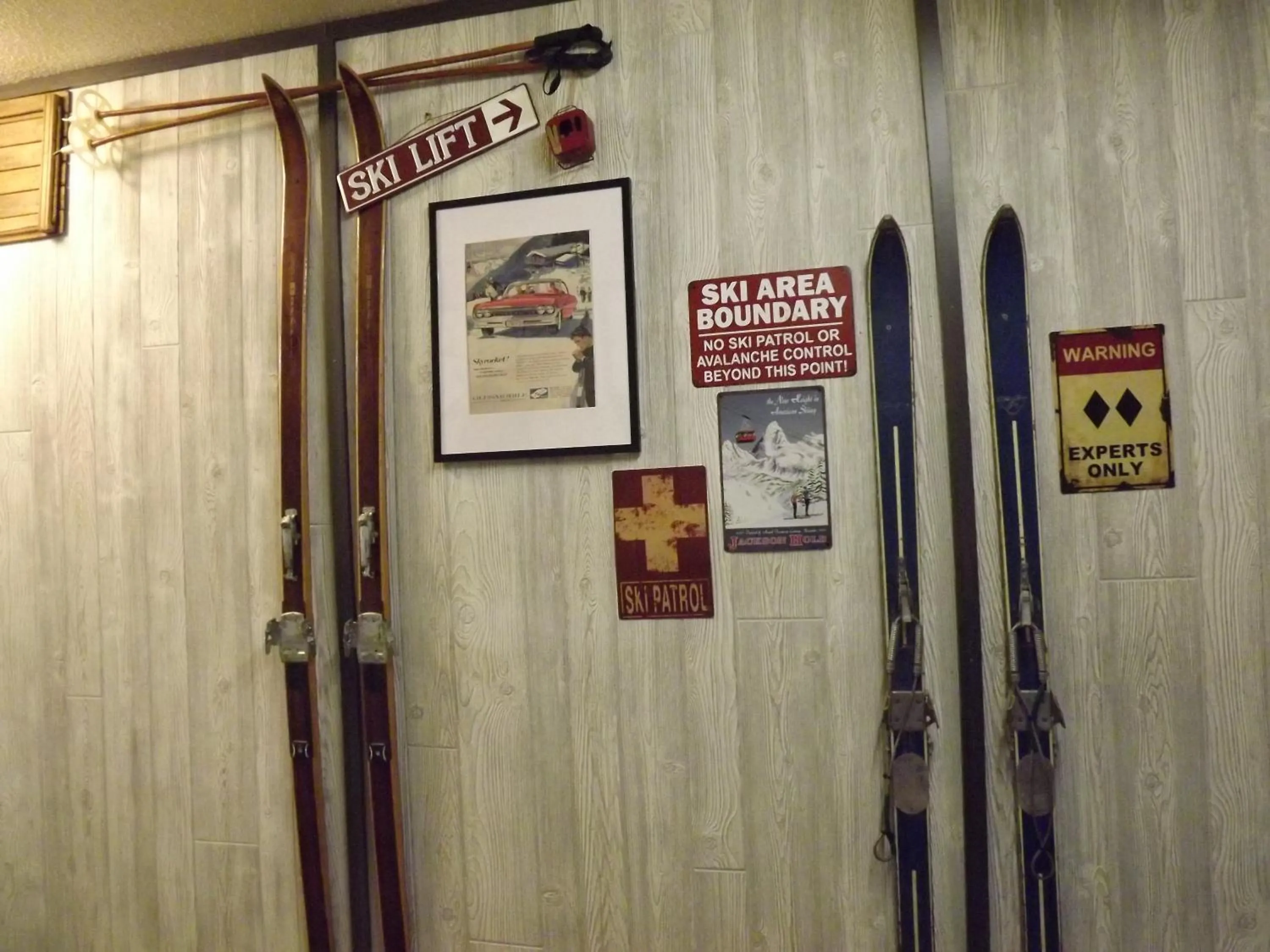 Property building in Crest Country Inn