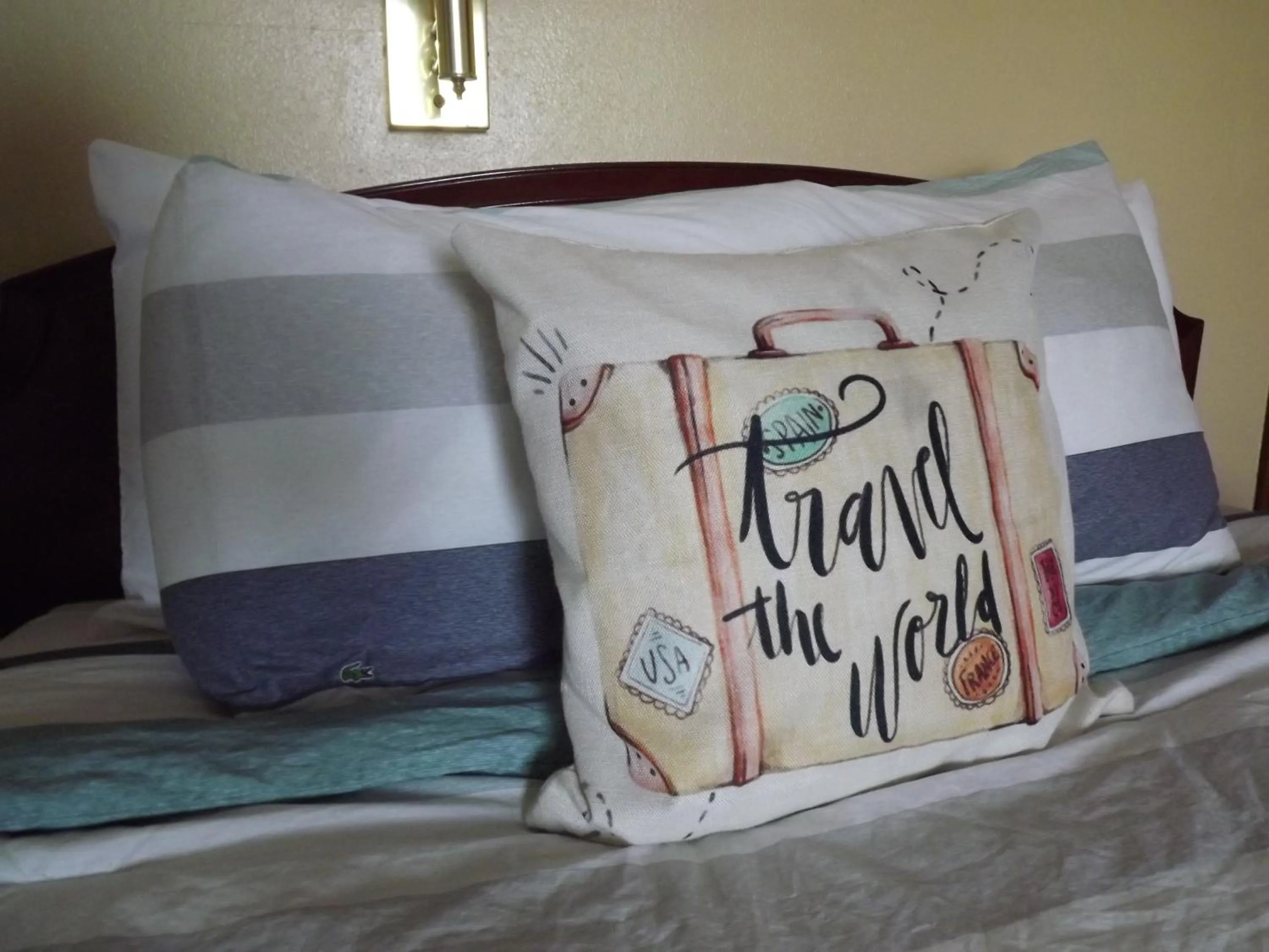 Bed in Crest Country Inn