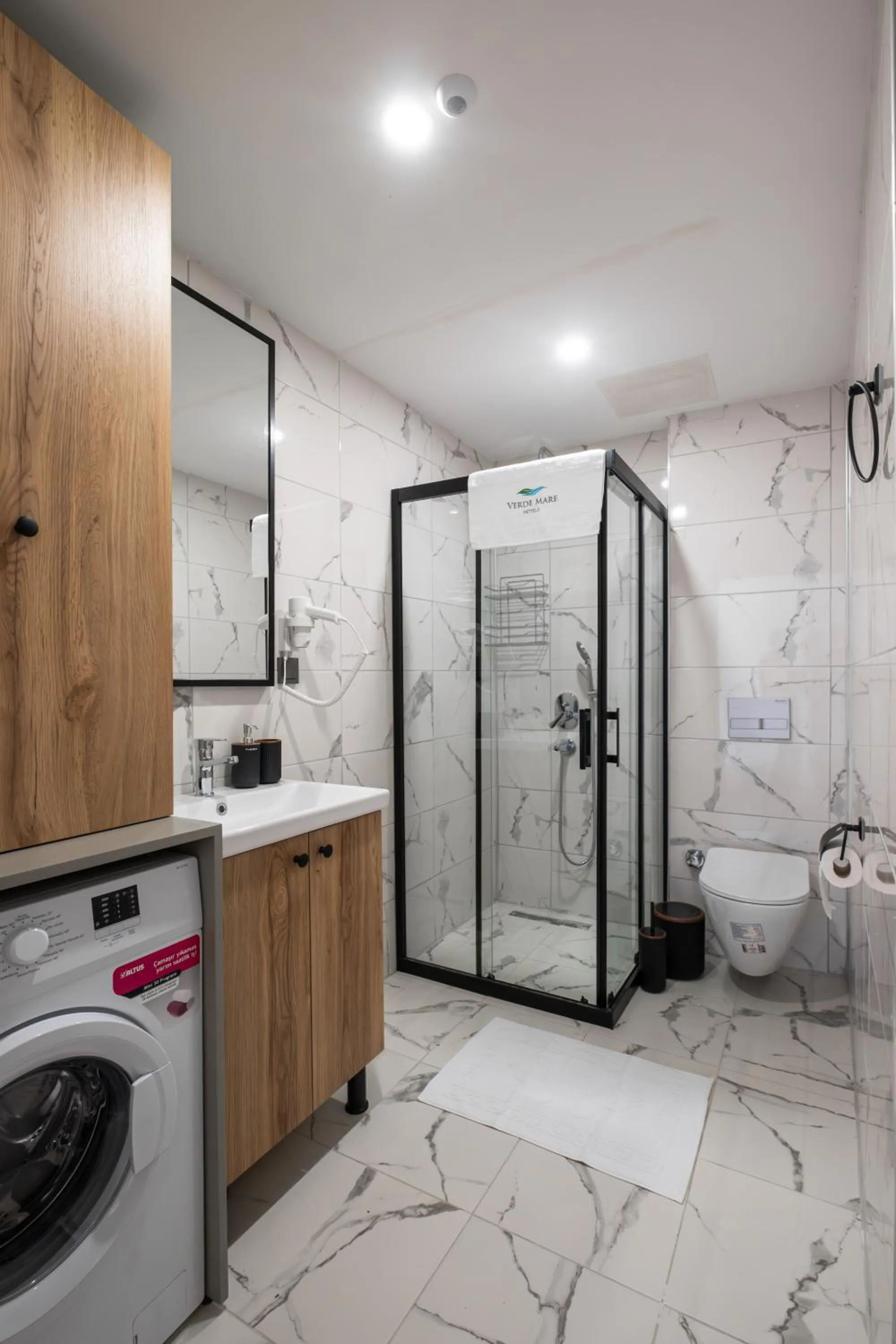 Shower in Verde Mare Hotels