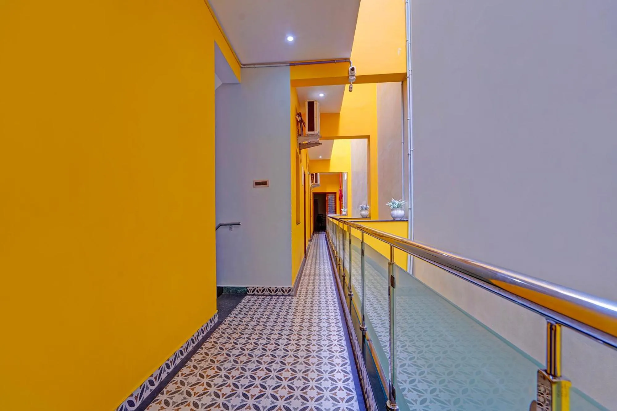 Lobby or reception in FabHotel Martine's Residency - French Colony, 5 Mins from Rock Beach