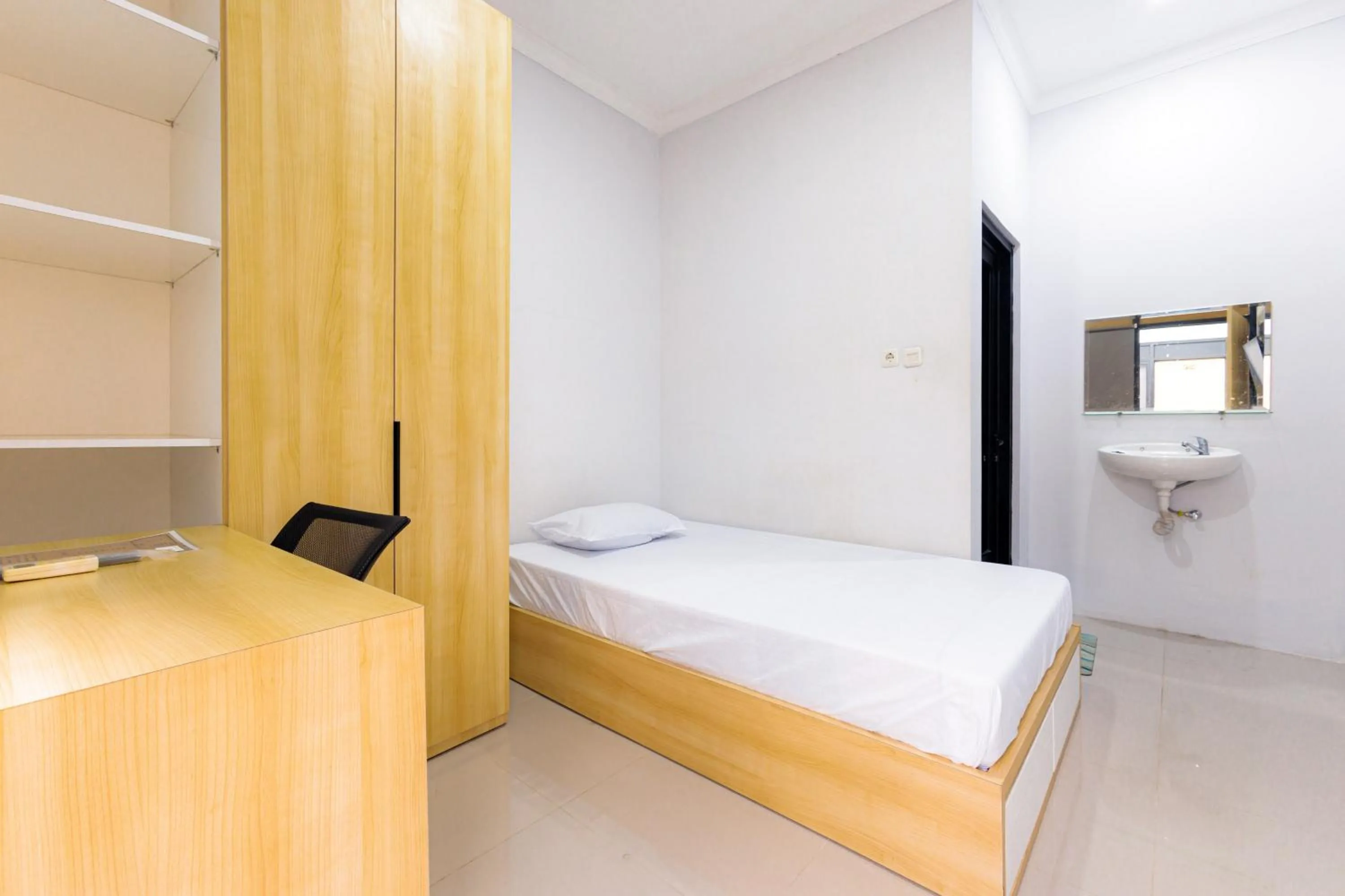 Bed in D Twinz House Syariah Redpartner