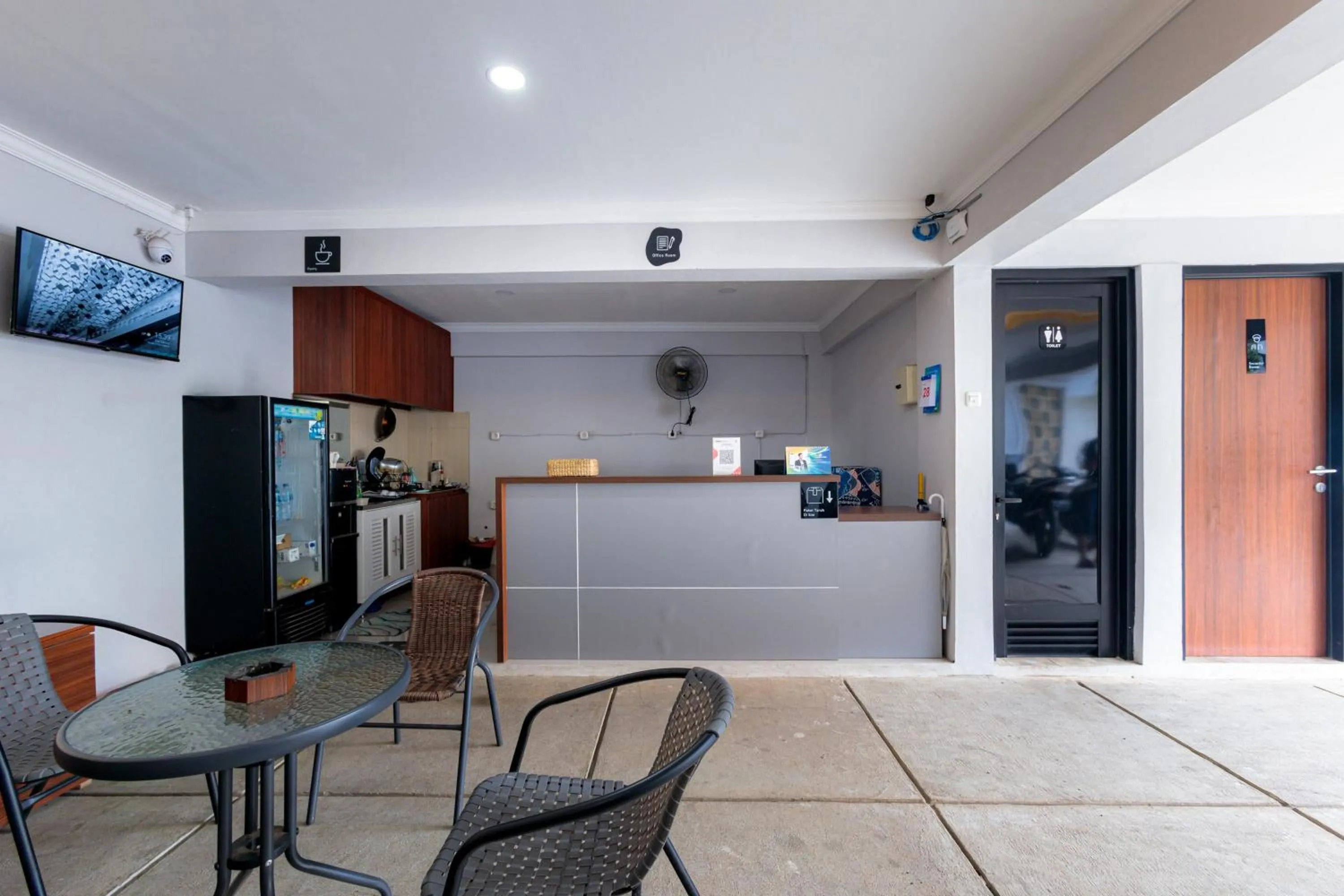 Lobby or reception in D Twinz House Syariah Redpartner