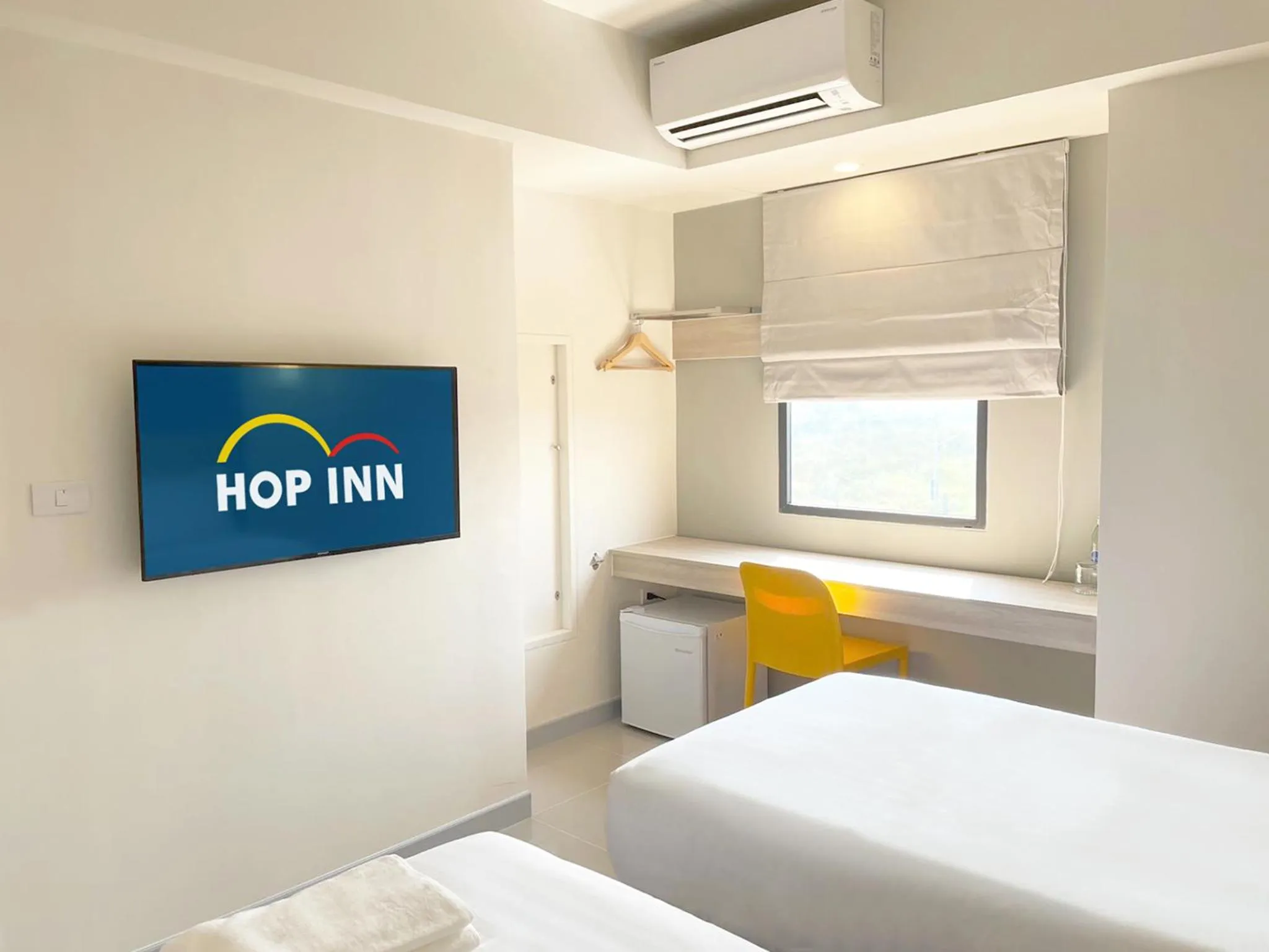 Bedroom, Bed in HOP INN Ayutthaya