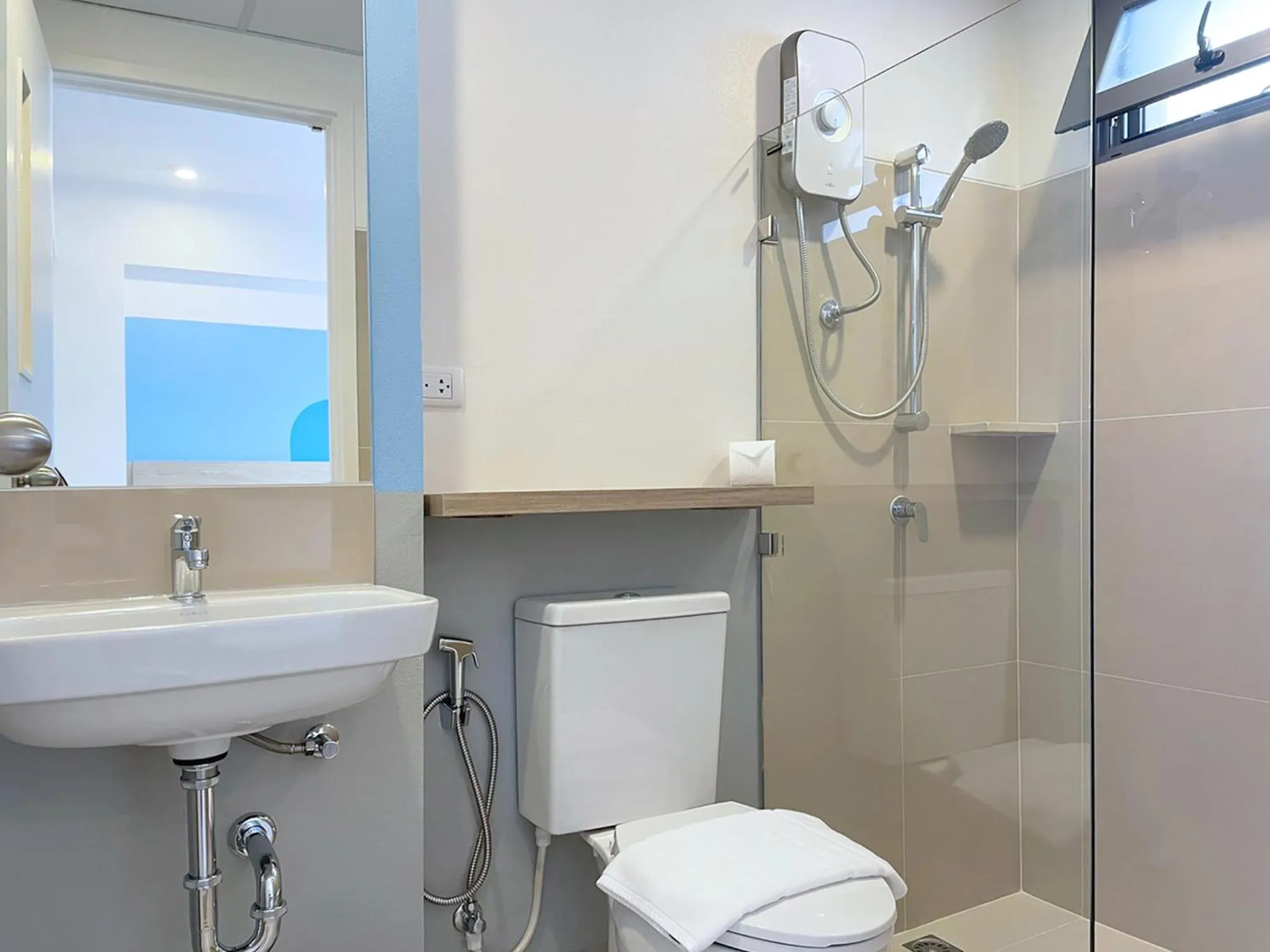 Bathroom in HOP INN Ayutthaya