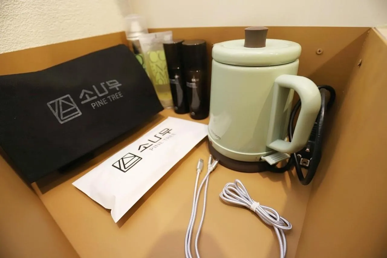 Coffee/tea facilities in Chuncheon Pine Tree Hotel