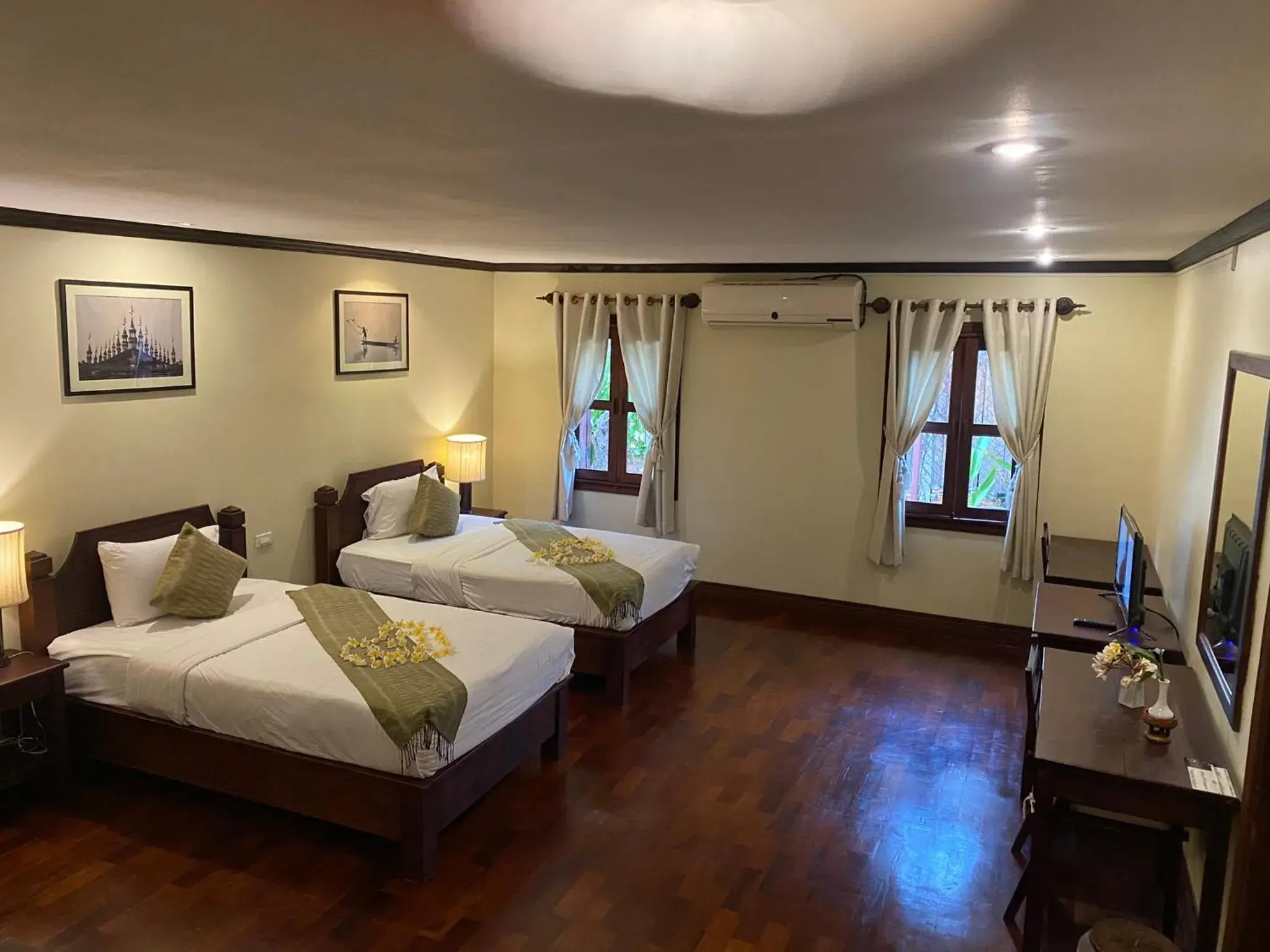 Twin Room with Balcony in Luang Prabang Residence & Travel Twin Room with Balcony in Luang Prabang Residence & Travel