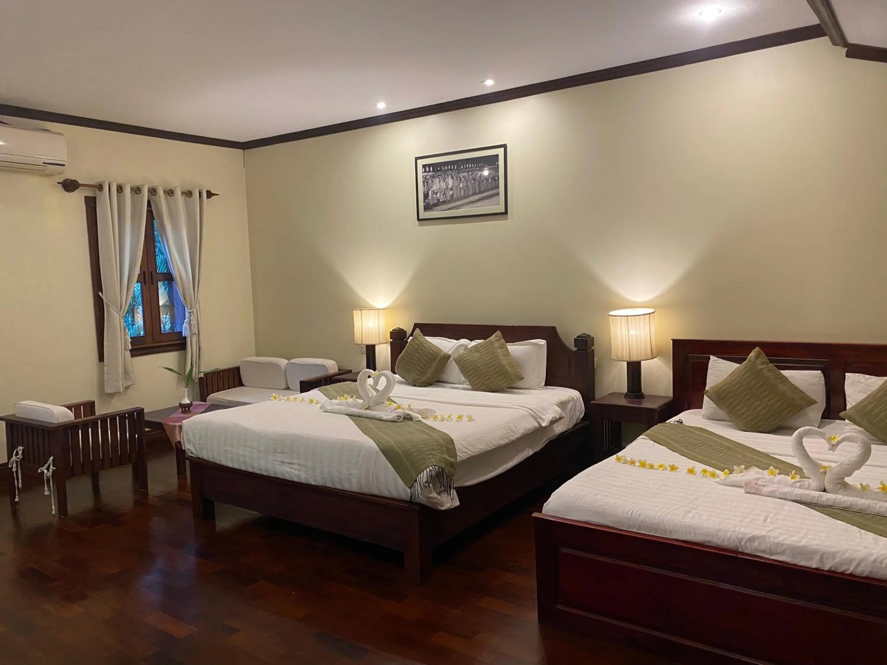 Photo of the whole room, Bed in Luang Prabang Residence & Travel