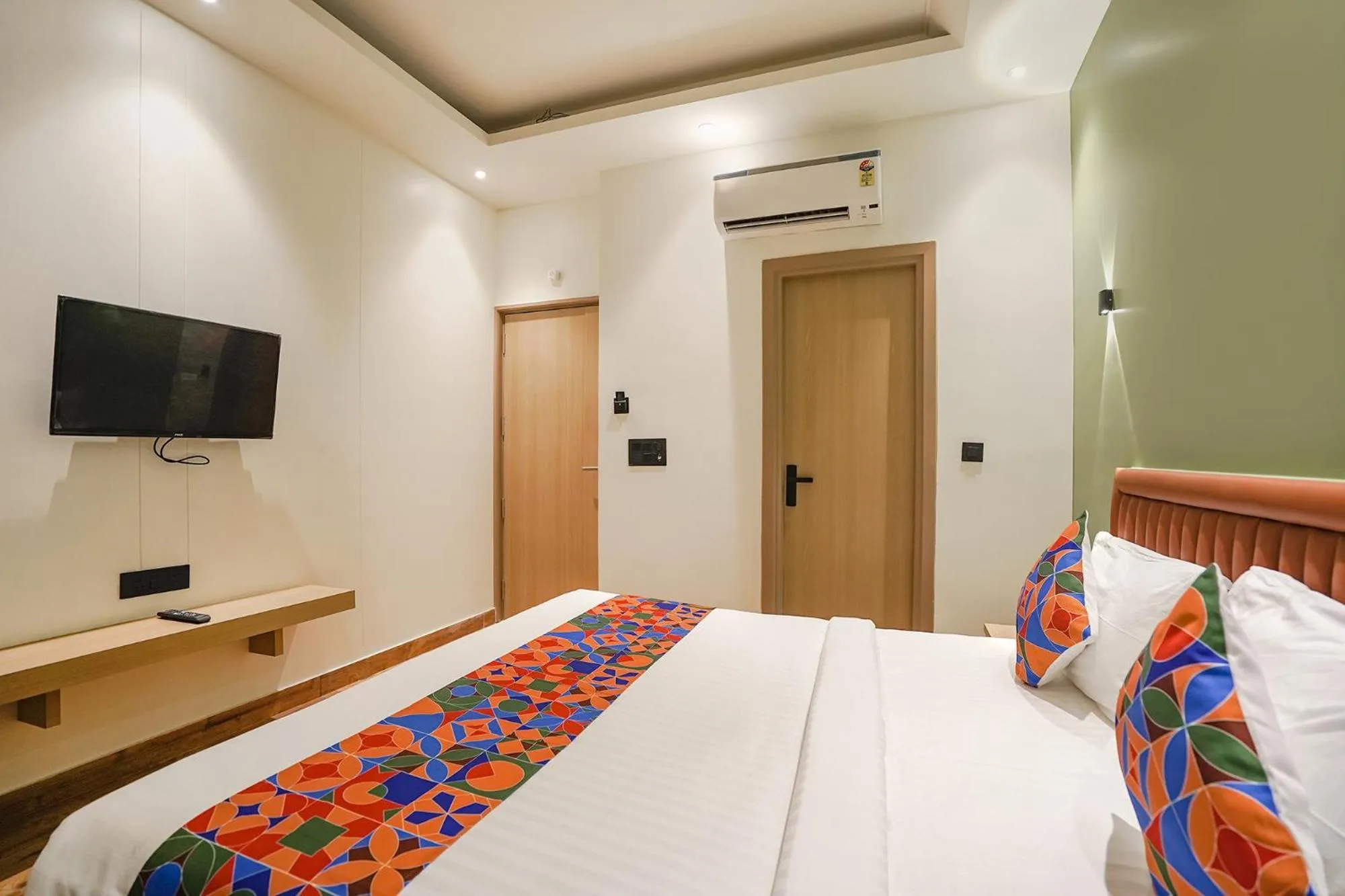 Bed in FabHotel Prime IP Indrapuram