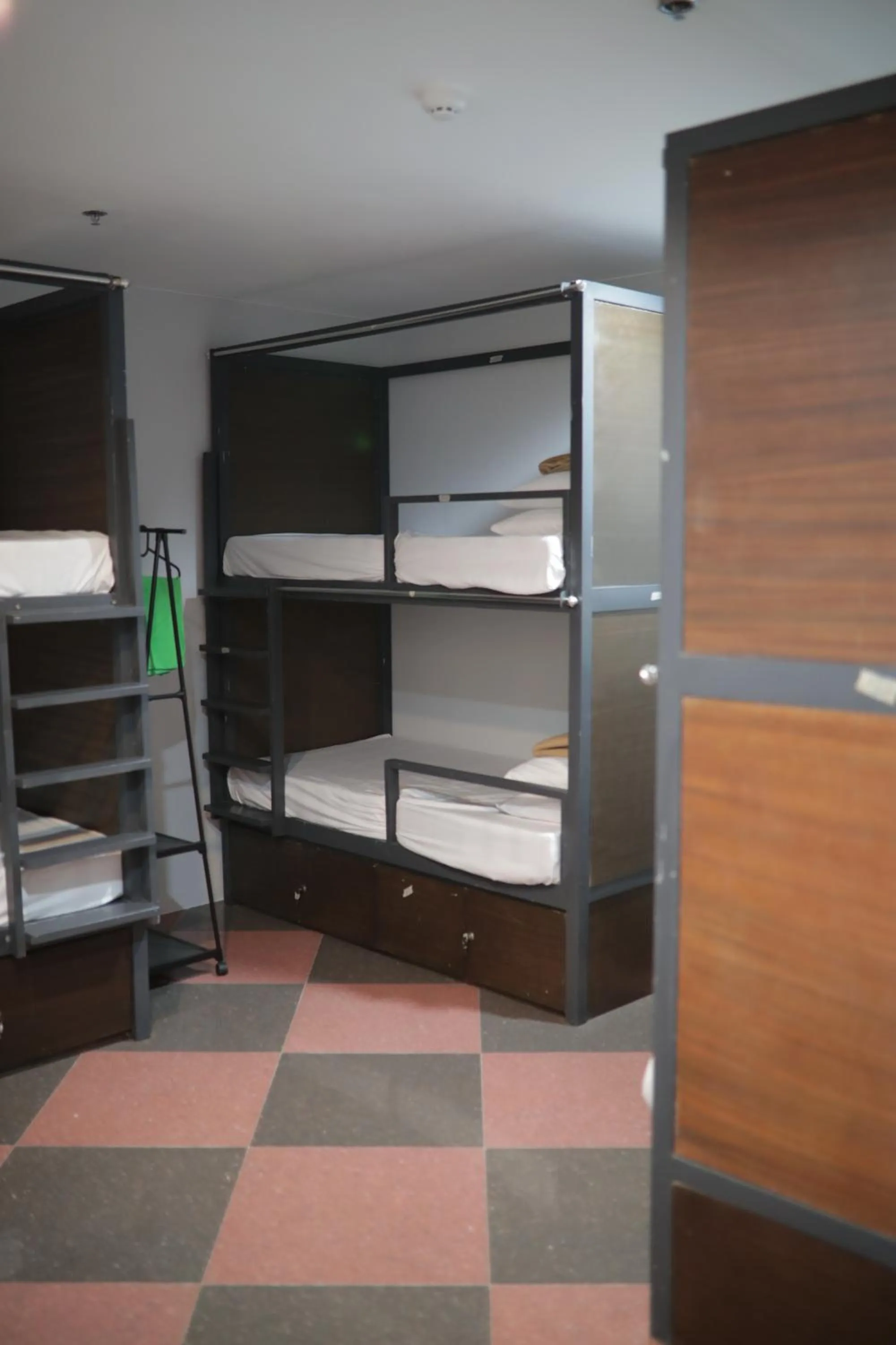 bunk bed, Bed in Cerca Hotel