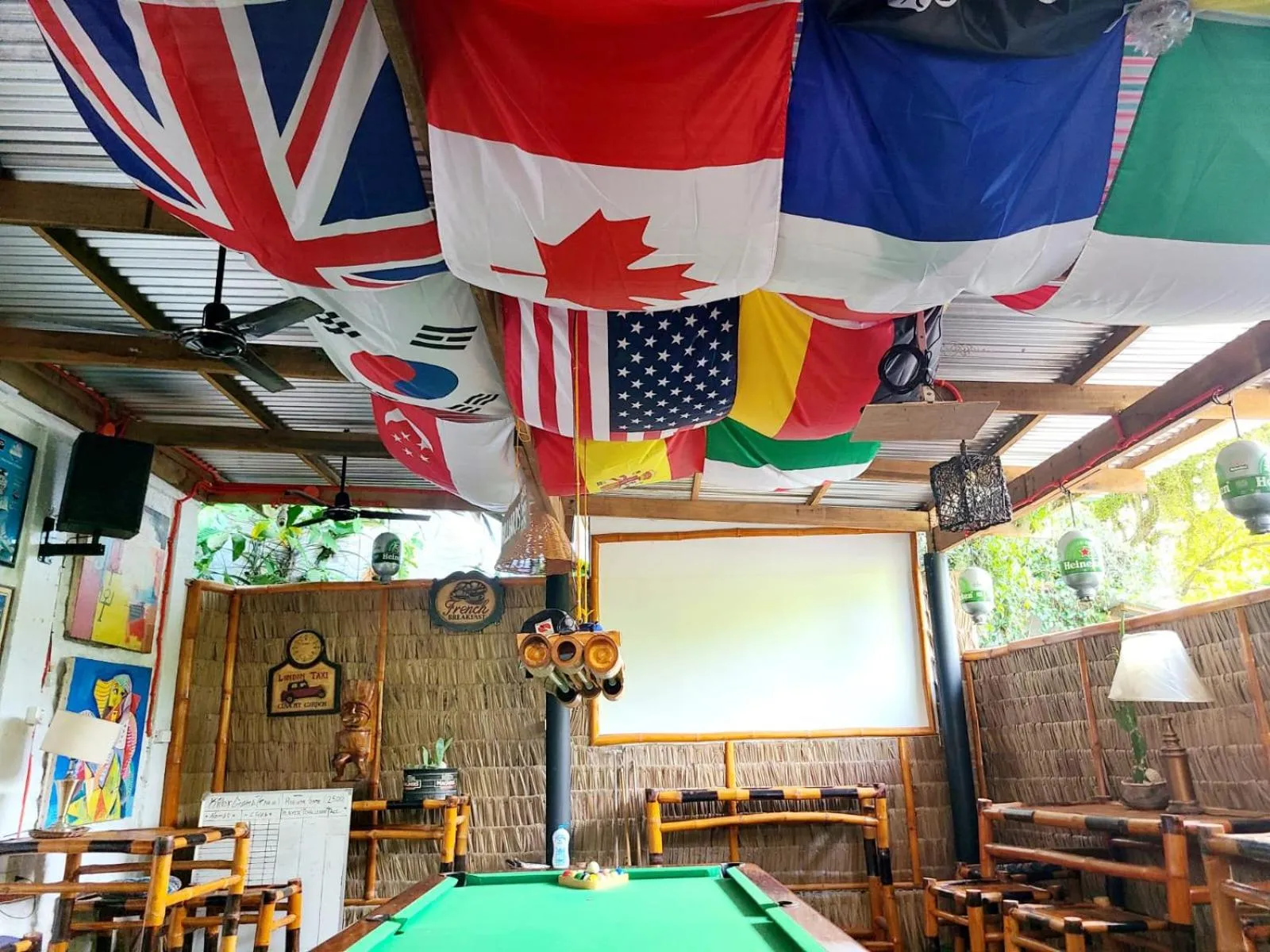 Billiard in Big Apple Dive Resort