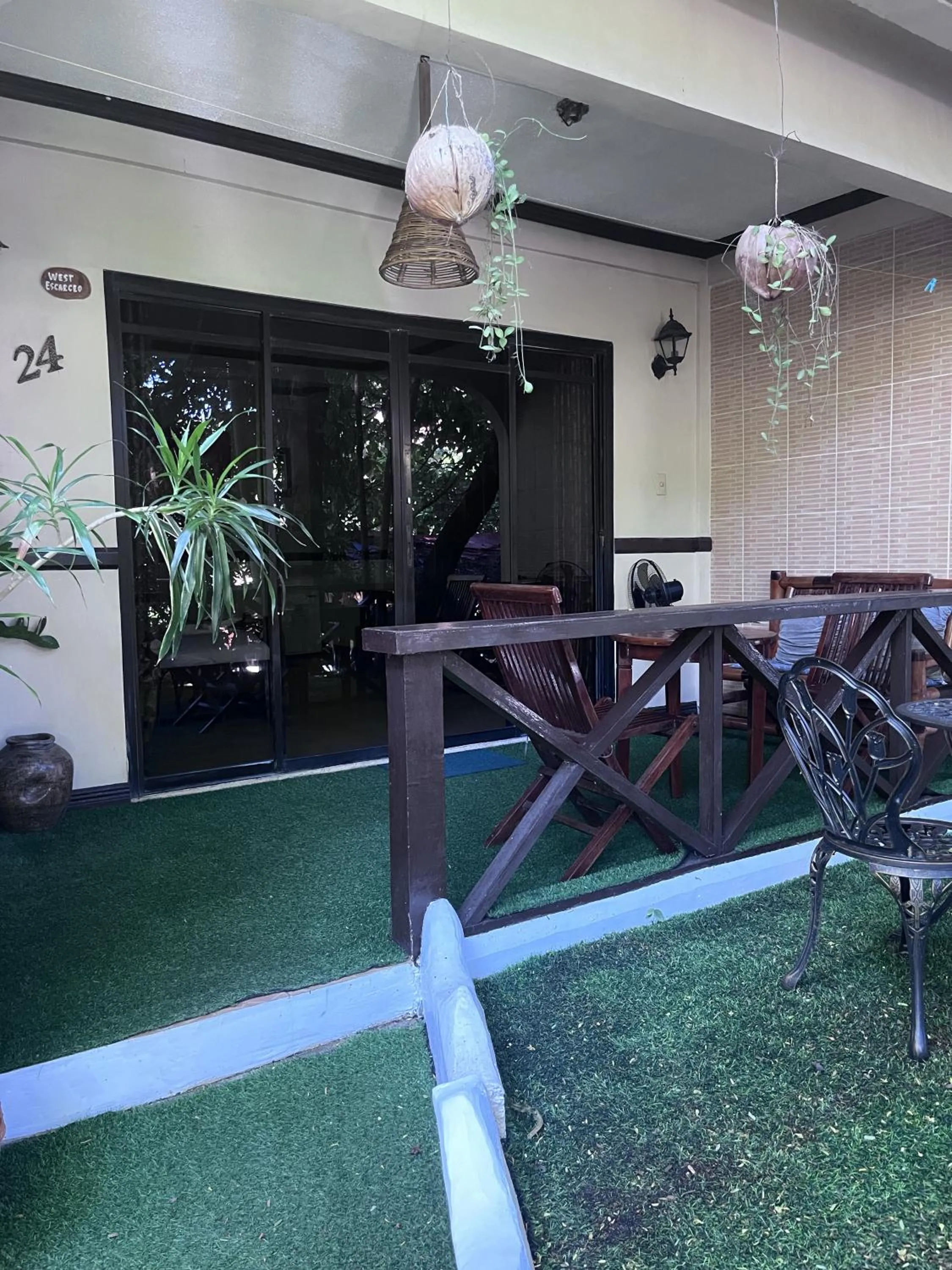 Big Apple Dive Resort