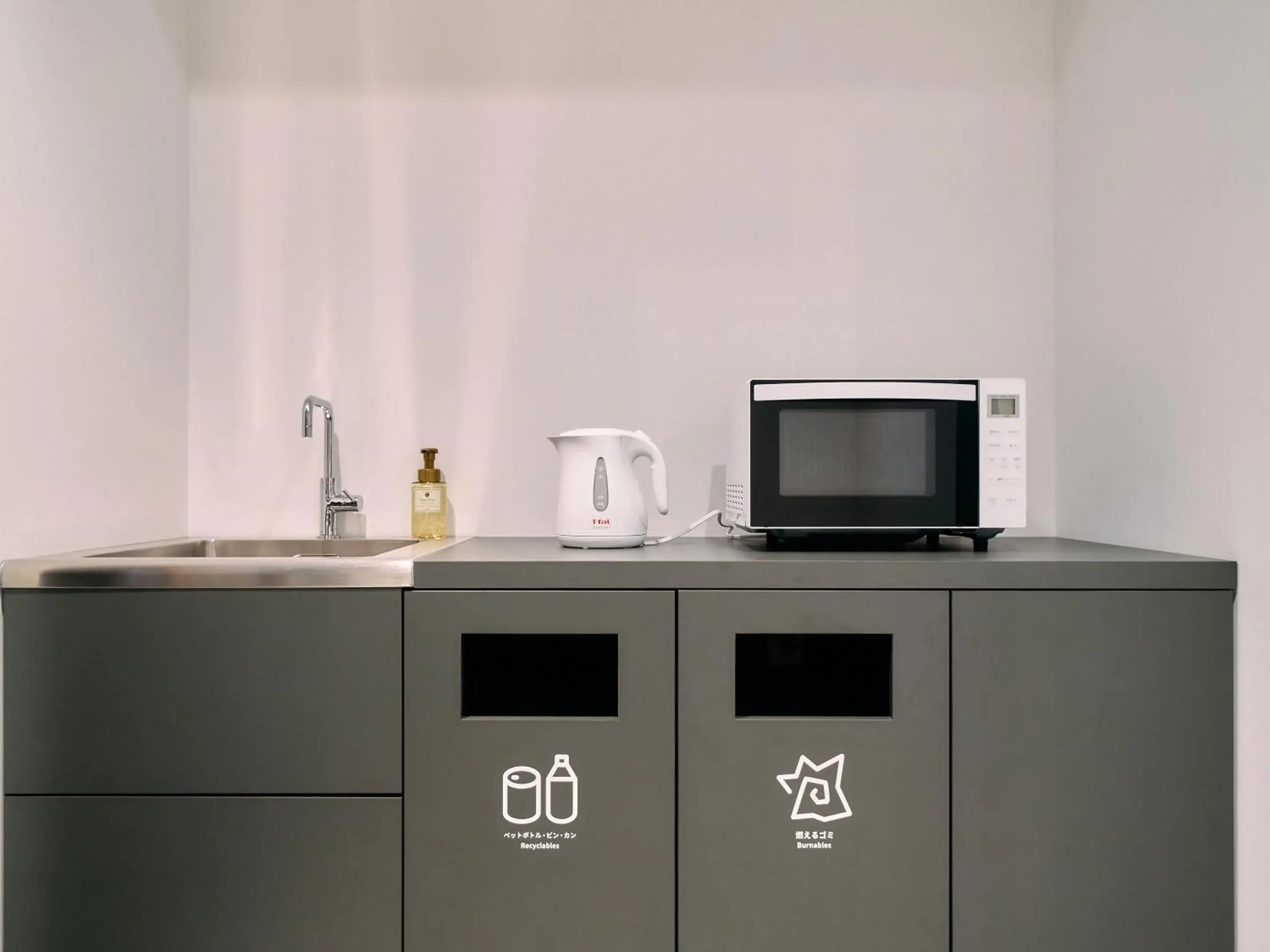 Single Bed in Female Dormitory Room in Hotel Plus Hostel TOKYO ASAKUSA 1 Single Bed in Female Dormitory Room in Hotel Plus Hostel TOKYO ASAKUSA 1