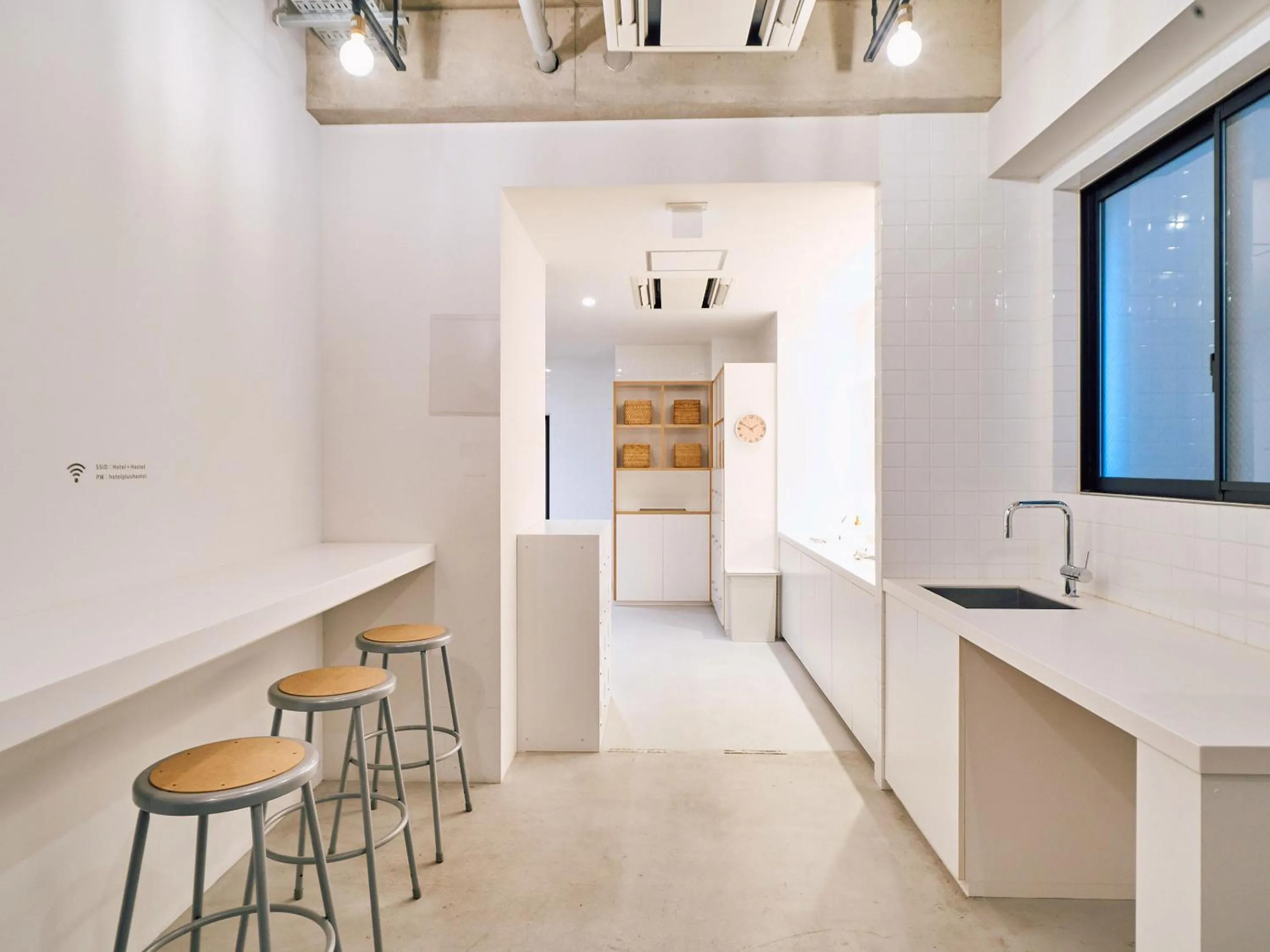 Communal kitchen in Hotel Plus Hostel TOKYO ASAKUSA 1