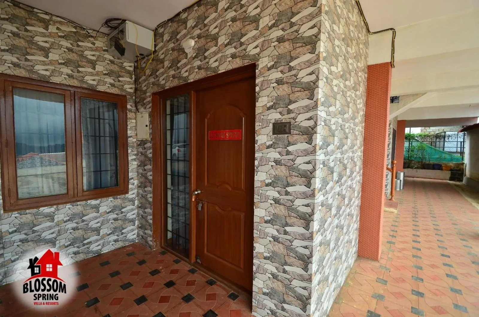 Property building in Blossom Spring