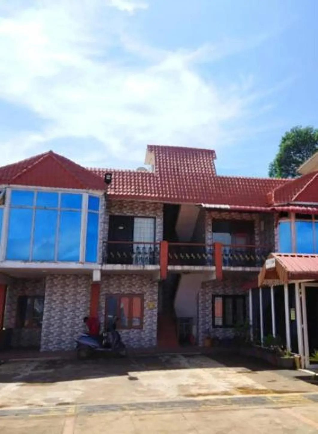 Property building in Blossom Spring