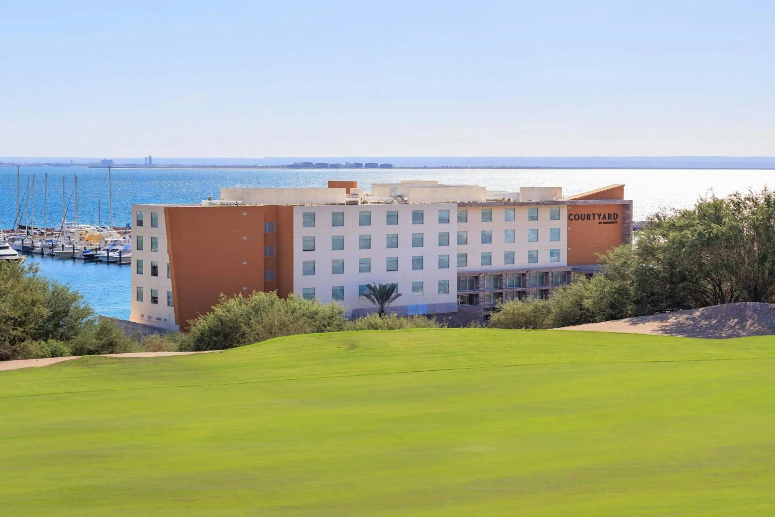 Property building in Hyatt Place La Paz