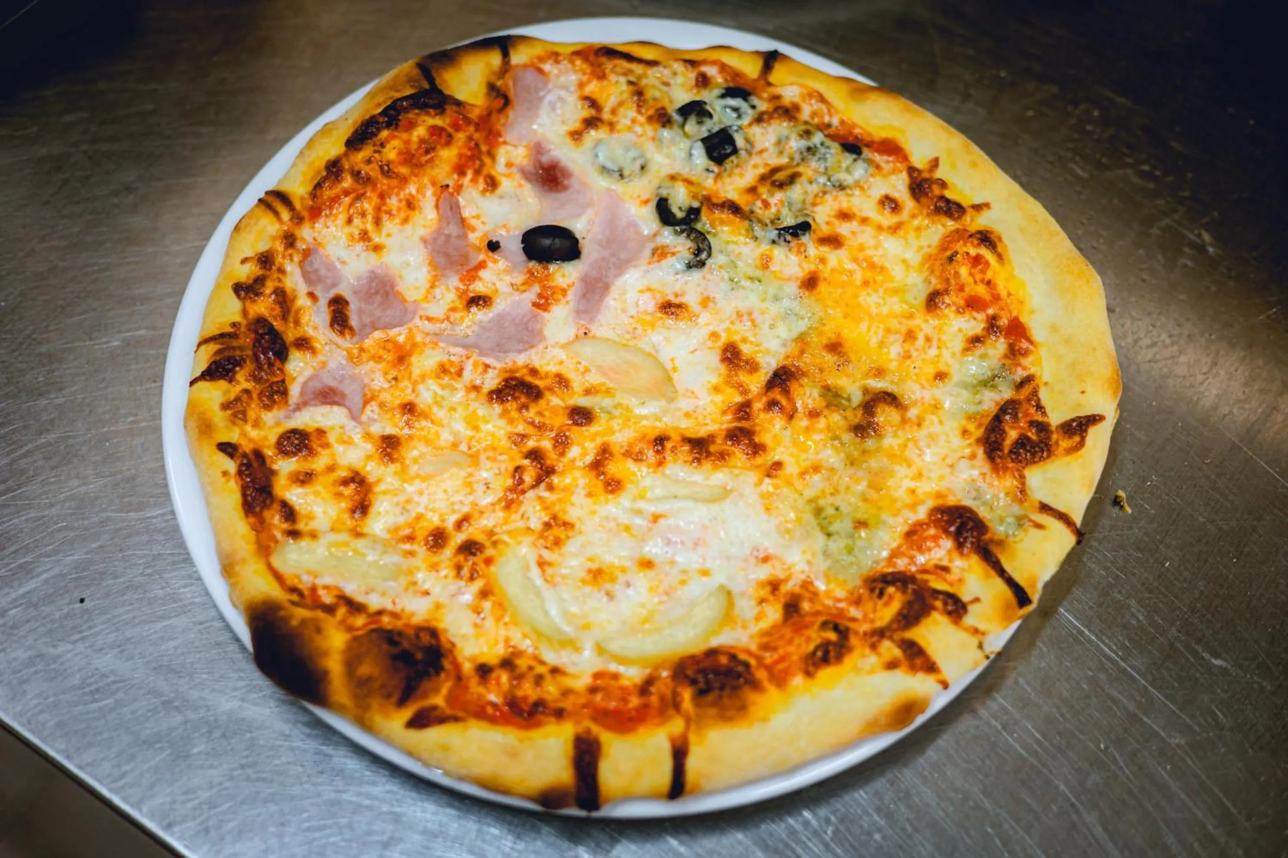 Restaurant/places to eat in VIVA on the Beach Hotel