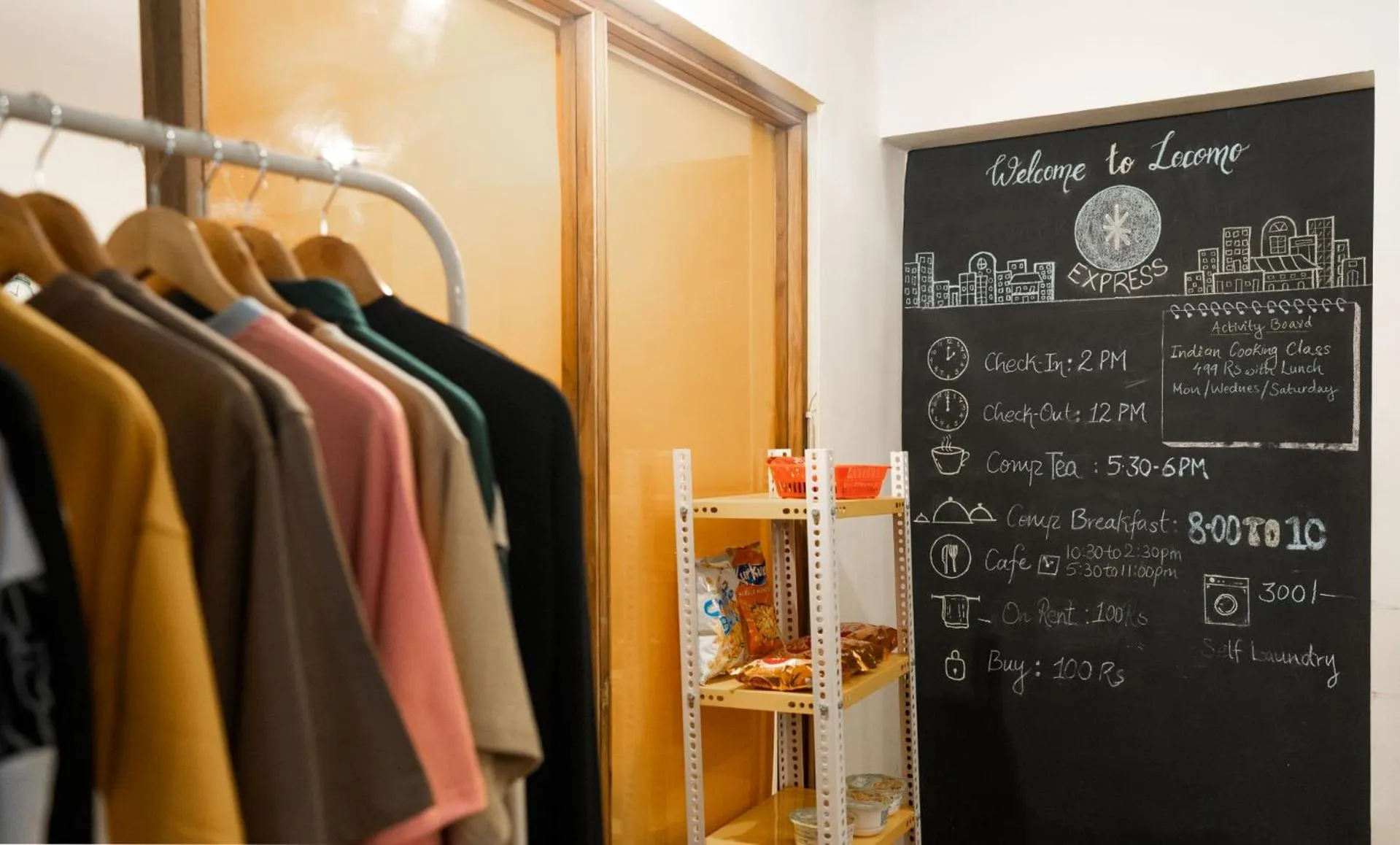 Lobby or reception in Locomo Hostel Express - Stay Work Eat