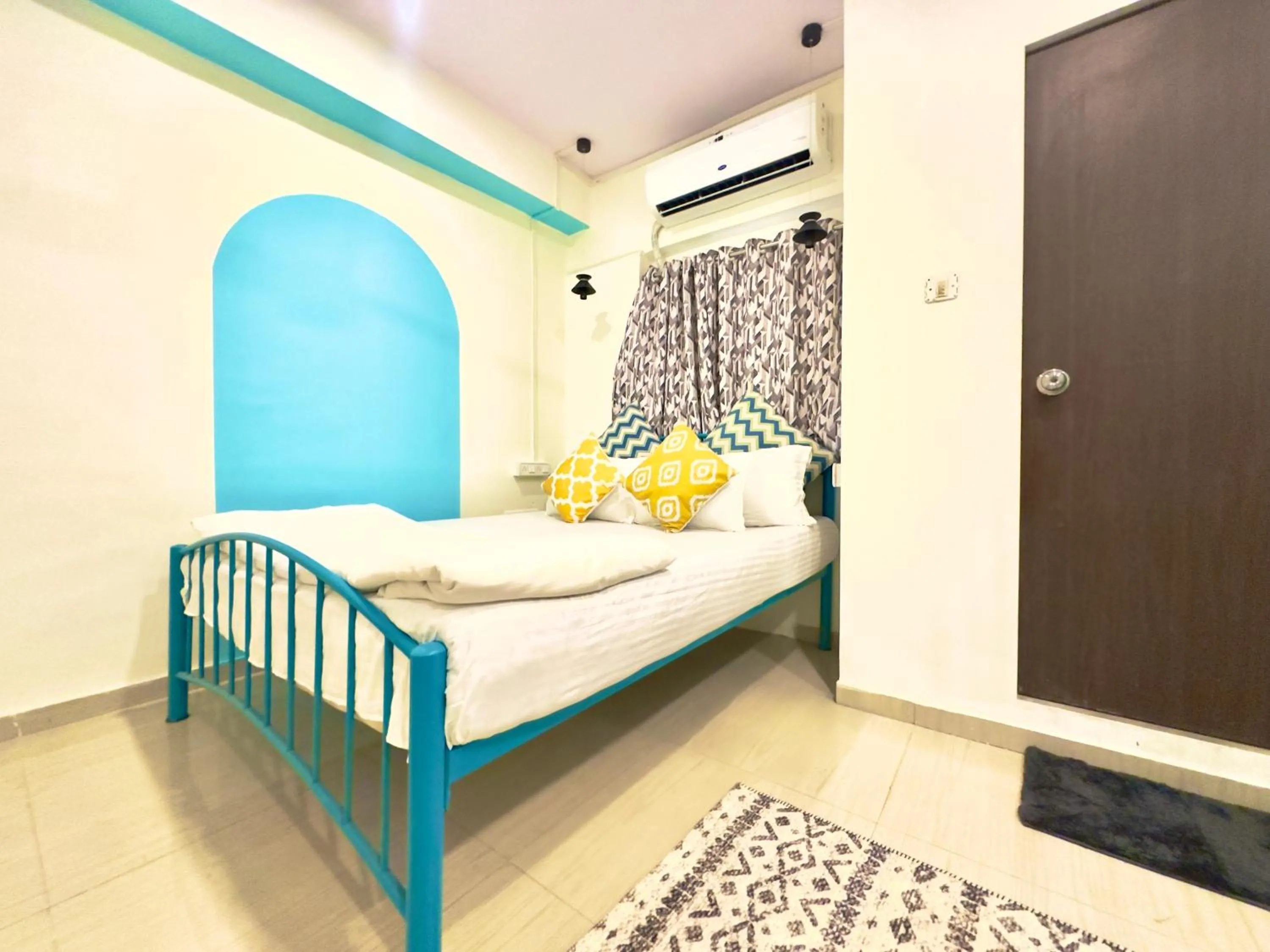 Bed in Locomo Hostel Express - Stay Work Eat