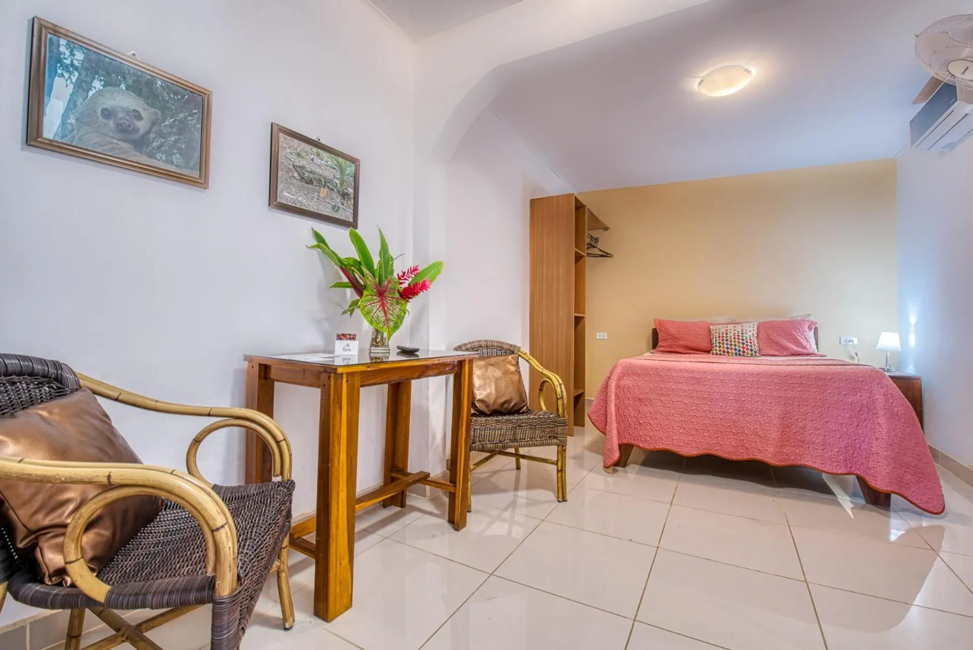 Small Double with AC/No Oceanview in Yucca Beachfront Hotel