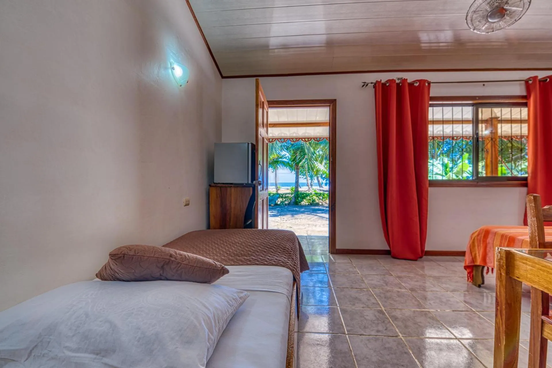 Bedroom in Yucca Beachfront Hotel