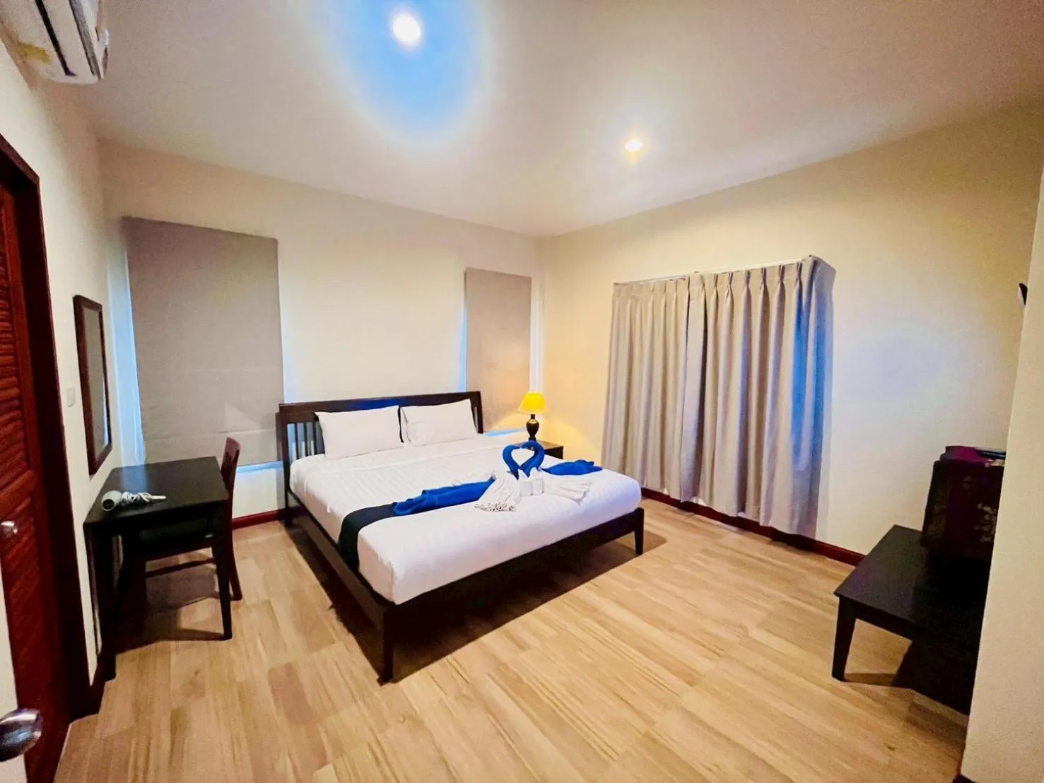 Property building, Bed in Samui Tonggad Resort