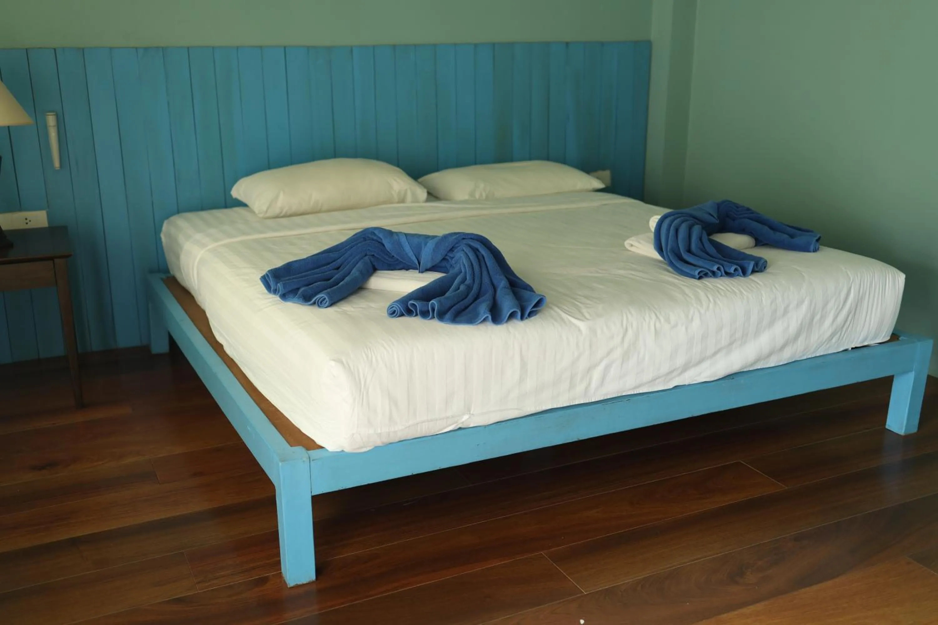 Photo of the whole room, Bed in Samui Tonggad Resort