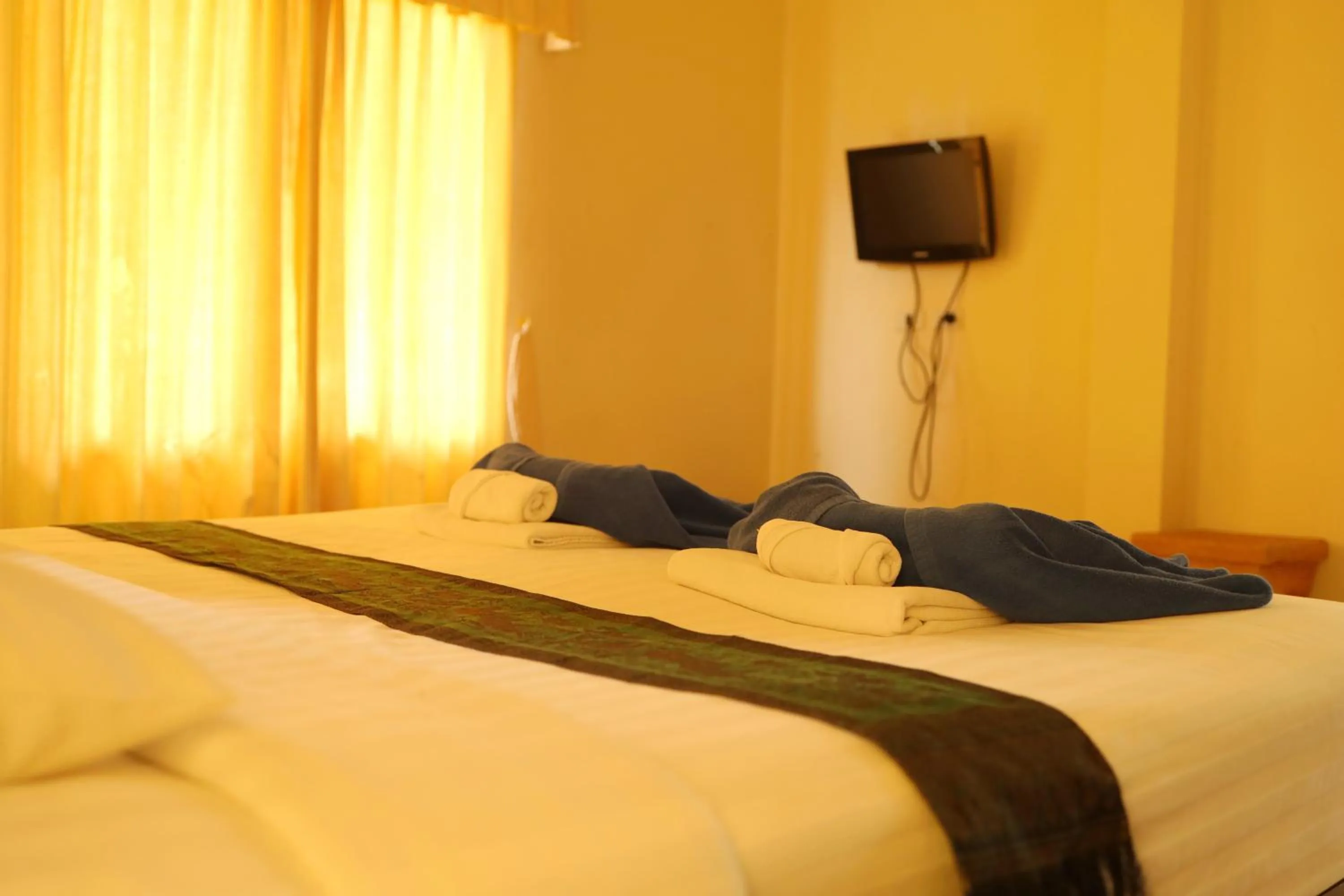 Property building, Bed in Samui Tonggad Resort